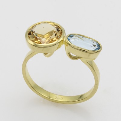 27046988a - Ring mit Aquamarin und Beryll, GG 585/000, 2 Farbsteine zus. ca. 4.14 ct, RW ca. 60 ...