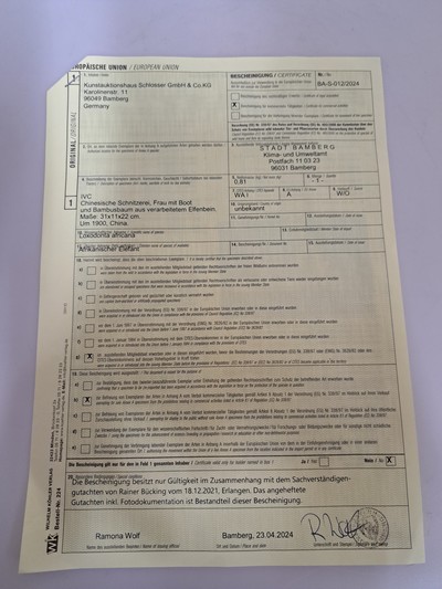 27047069b - Elfenbeinschnitzerei, China um 1900, Obstverkäuferin auf Floß, junge Frau mit ...