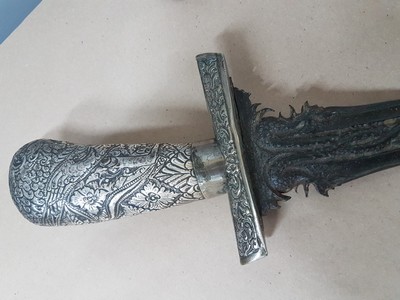 27047072g - Kris, wohl Südsumatra, Palembang, 19. Jh., aufwendige Klinge, silberne Scheide und ...