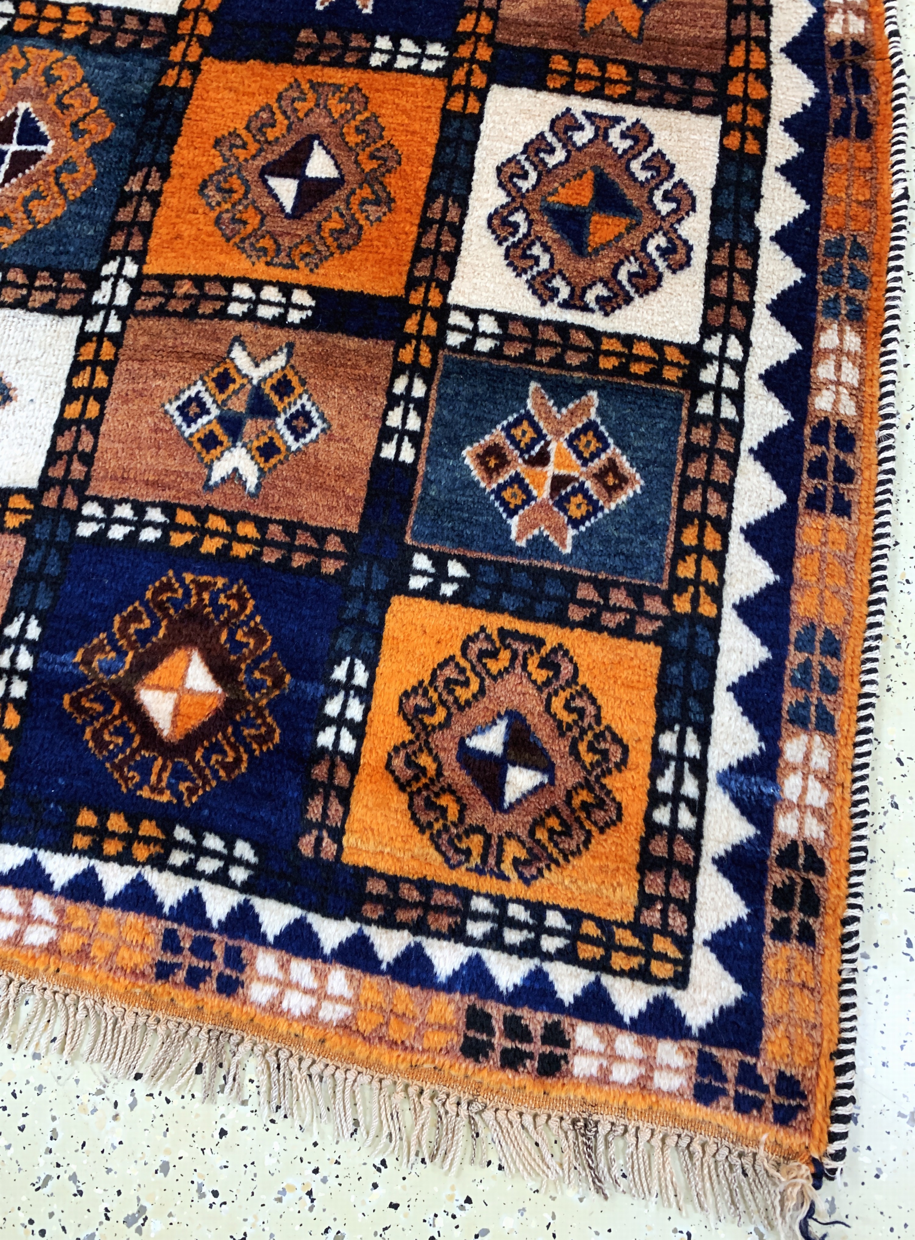 Detail a: Gashgai Gabbeh, Persien, Mitte 20.Jhd., Wolle auf Wolle, ca. 225 x 145 cm, EHZ: 2
