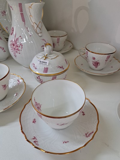 27047259d - Kaffeeservice Sanssouci purpur, Hutschenreuther, Dresden, Porzellan, Goldstaffage, 6 ...