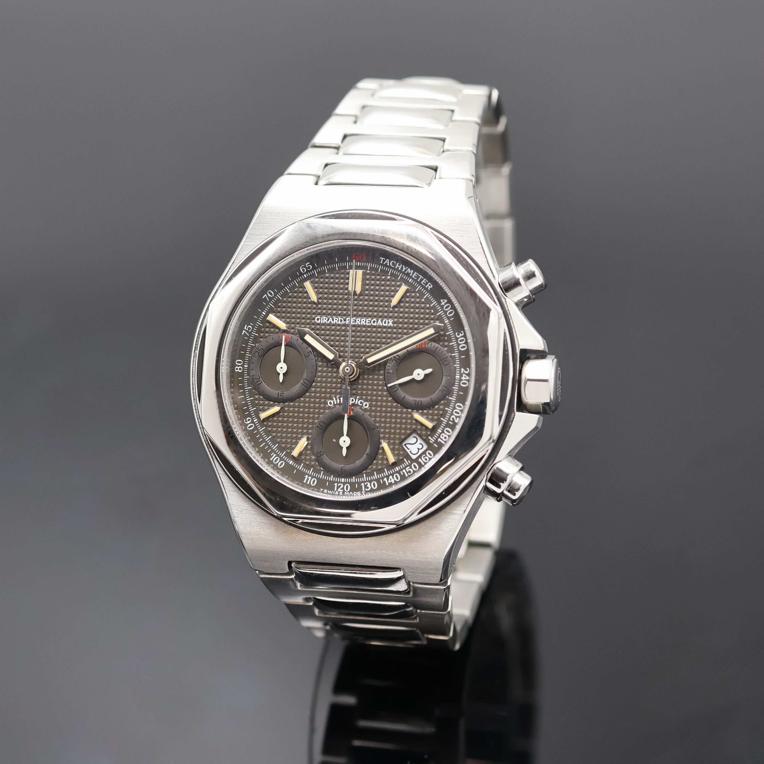 Image 27047318 - GIRARD PERREGAUX Laureato Olimpico Herrenchronograph Referenz 8017, Automatik, ...