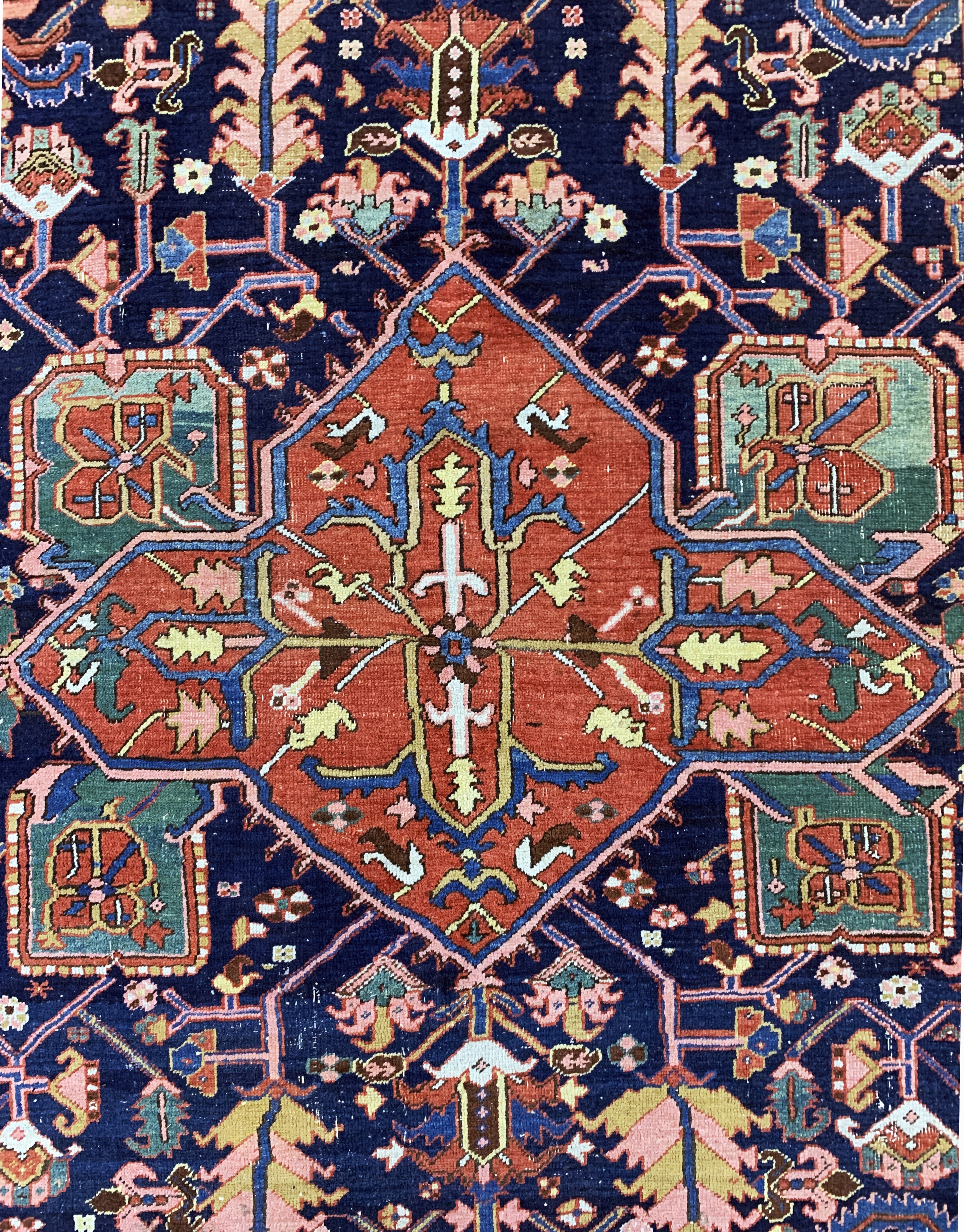 Detail e: Antiker Heriz, Persien, um 1900, Wolle auf Baumwolle, ca. 400 x 303 cm, EHZ: 3