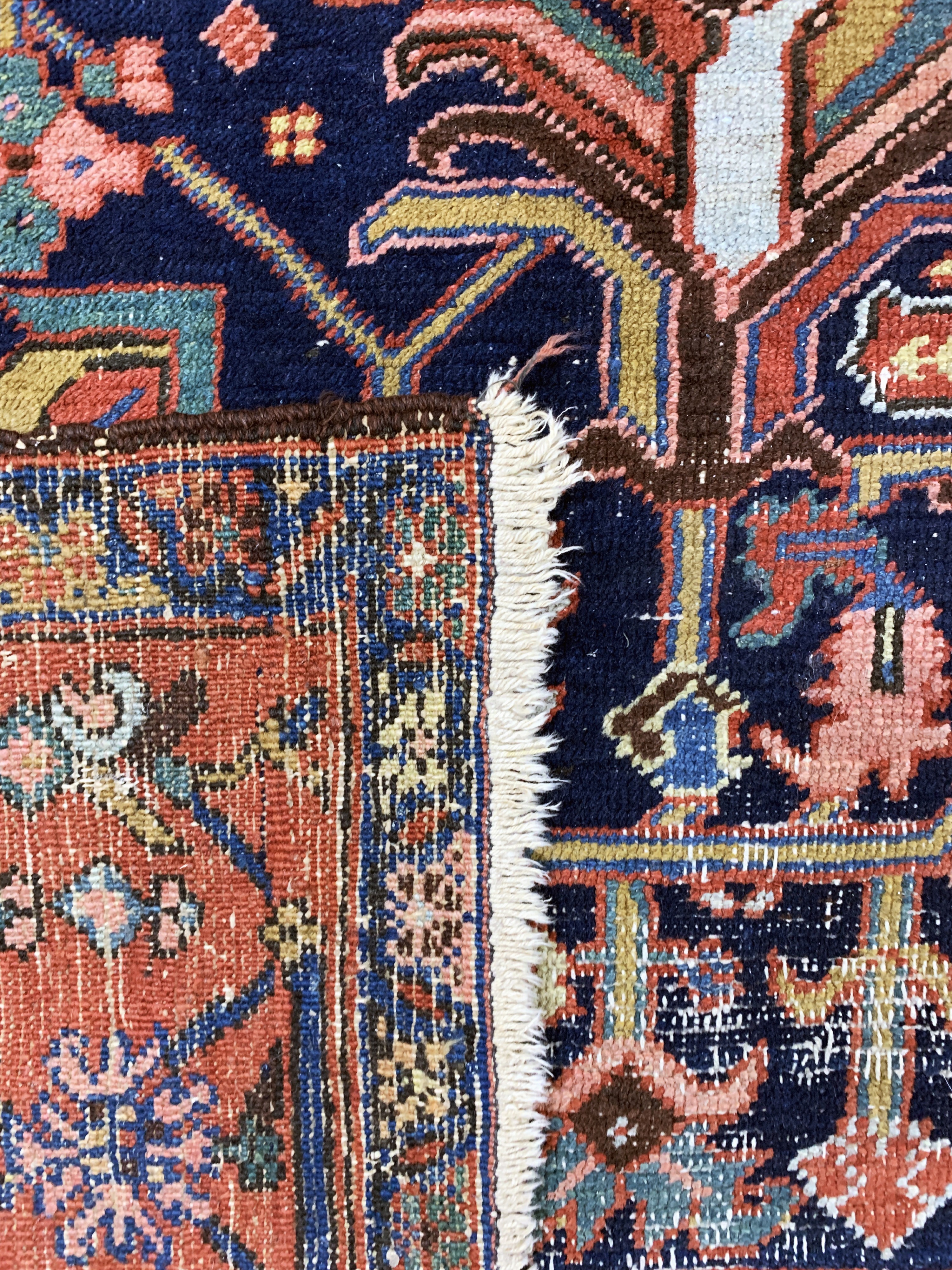 Detail k: Antiker Heriz, Persien, um 1900, Wolle auf Baumwolle, ca. 400 x 303 cm, EHZ: 3