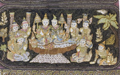 27047598g - ´Kalaga´Stickerei, Burma, Anfang 20.Jhd, Metallstickerei mit Glassperlen, ca. 347 x 160 ...