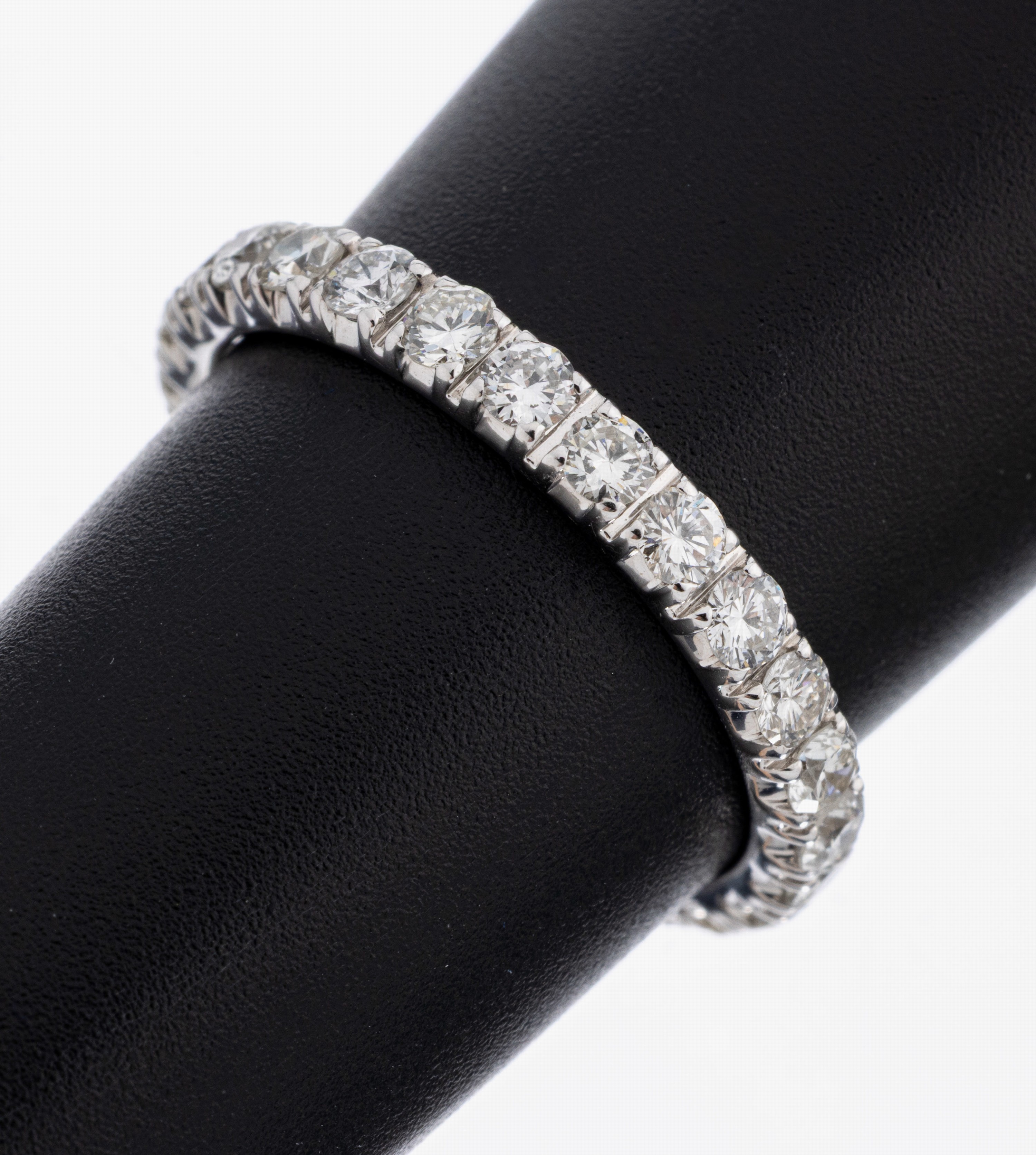 Image 27047716 - 14 kt gold brilliant-memoryring , WG 585/000, 26 brilliants total approx. 1.32 ct ...