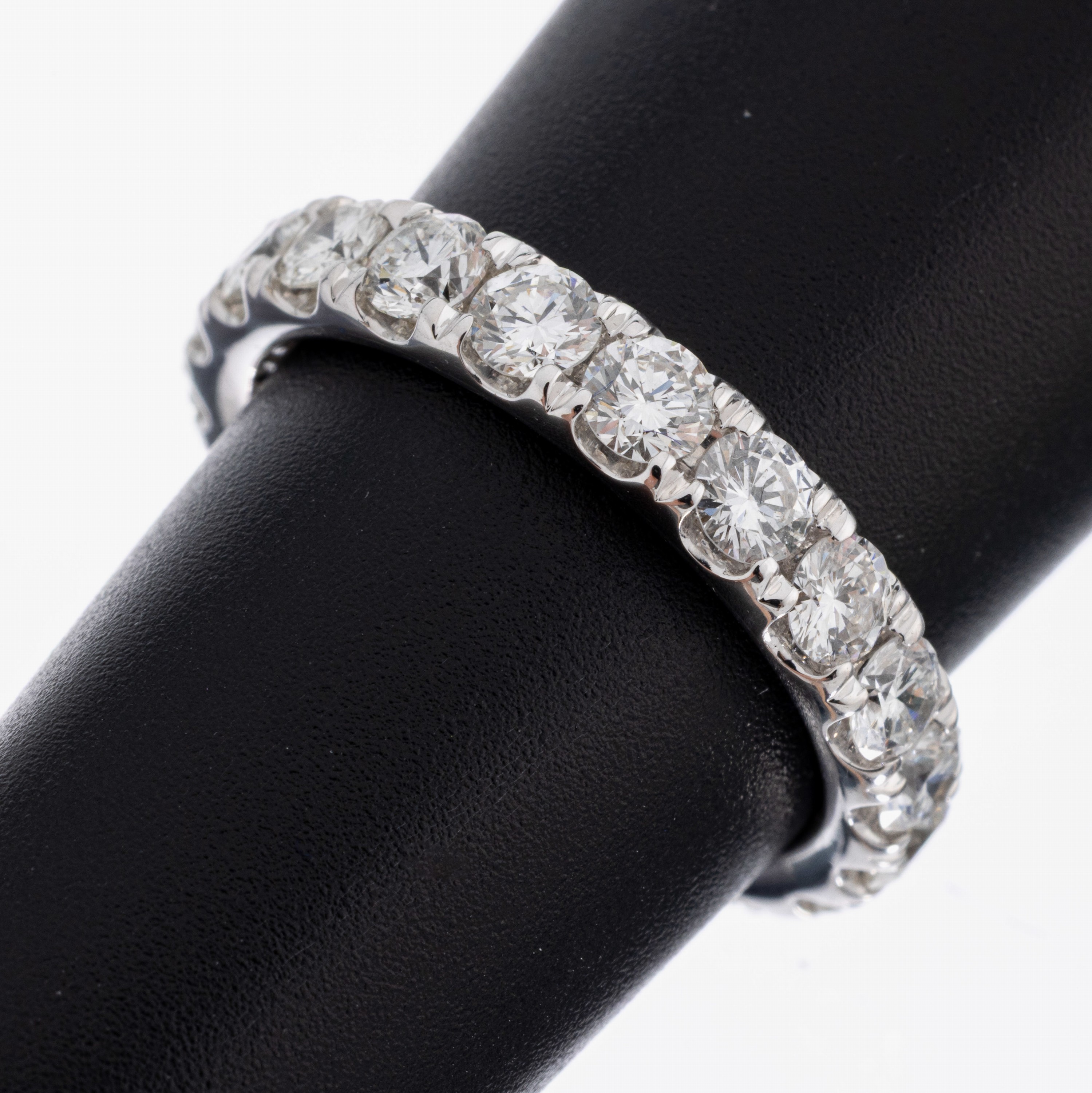 Image 27047722 - 14 kt gold brilliant-memoryring , WG 585/000, 20 brilliants total approx. 2.39 ct ...