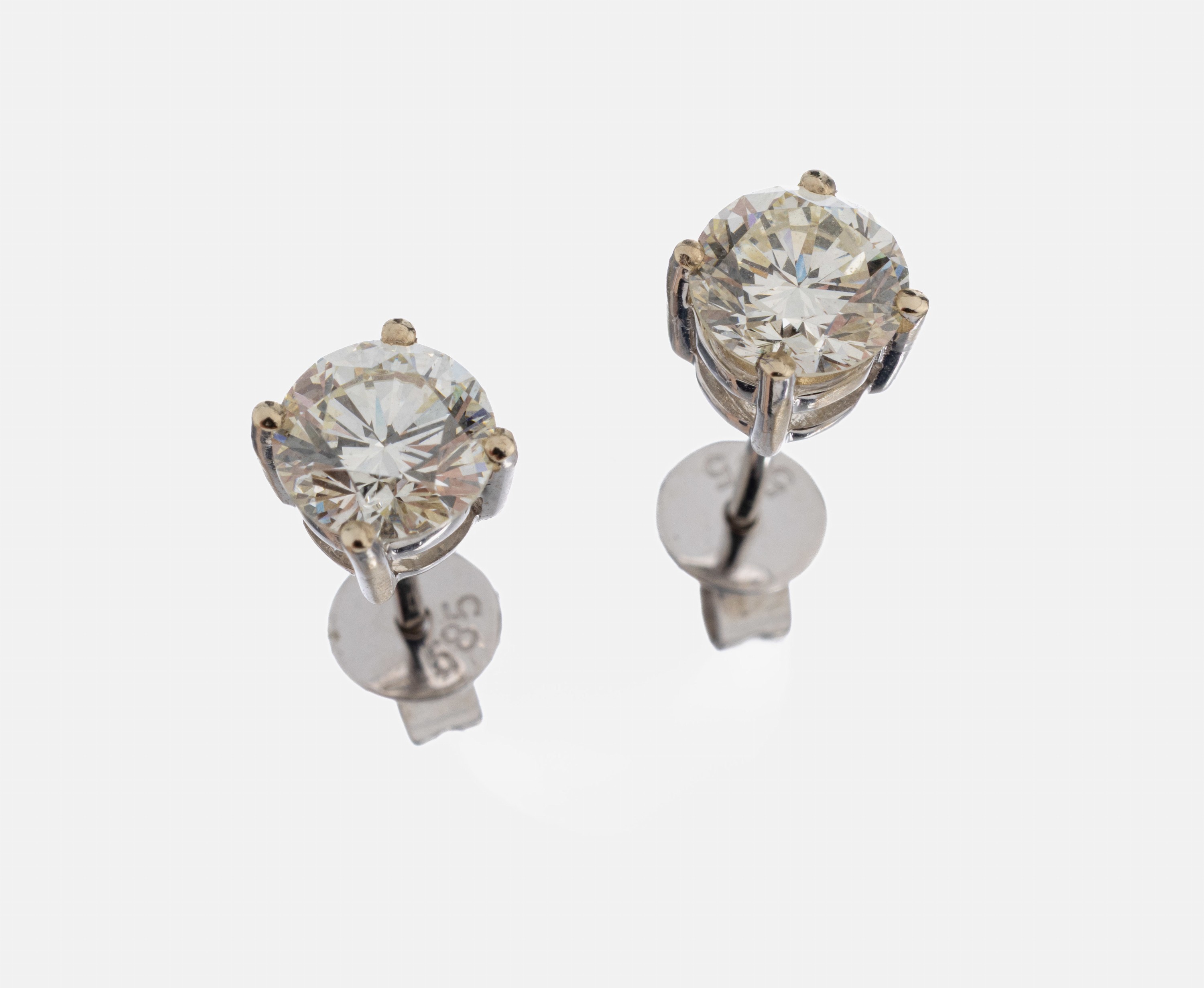 Image 27047888 - Paar 14 kt Gold Brillant-Ohrstecker, WG 585/000, 2 Brillanten zus. ca. 1.25 ct ...