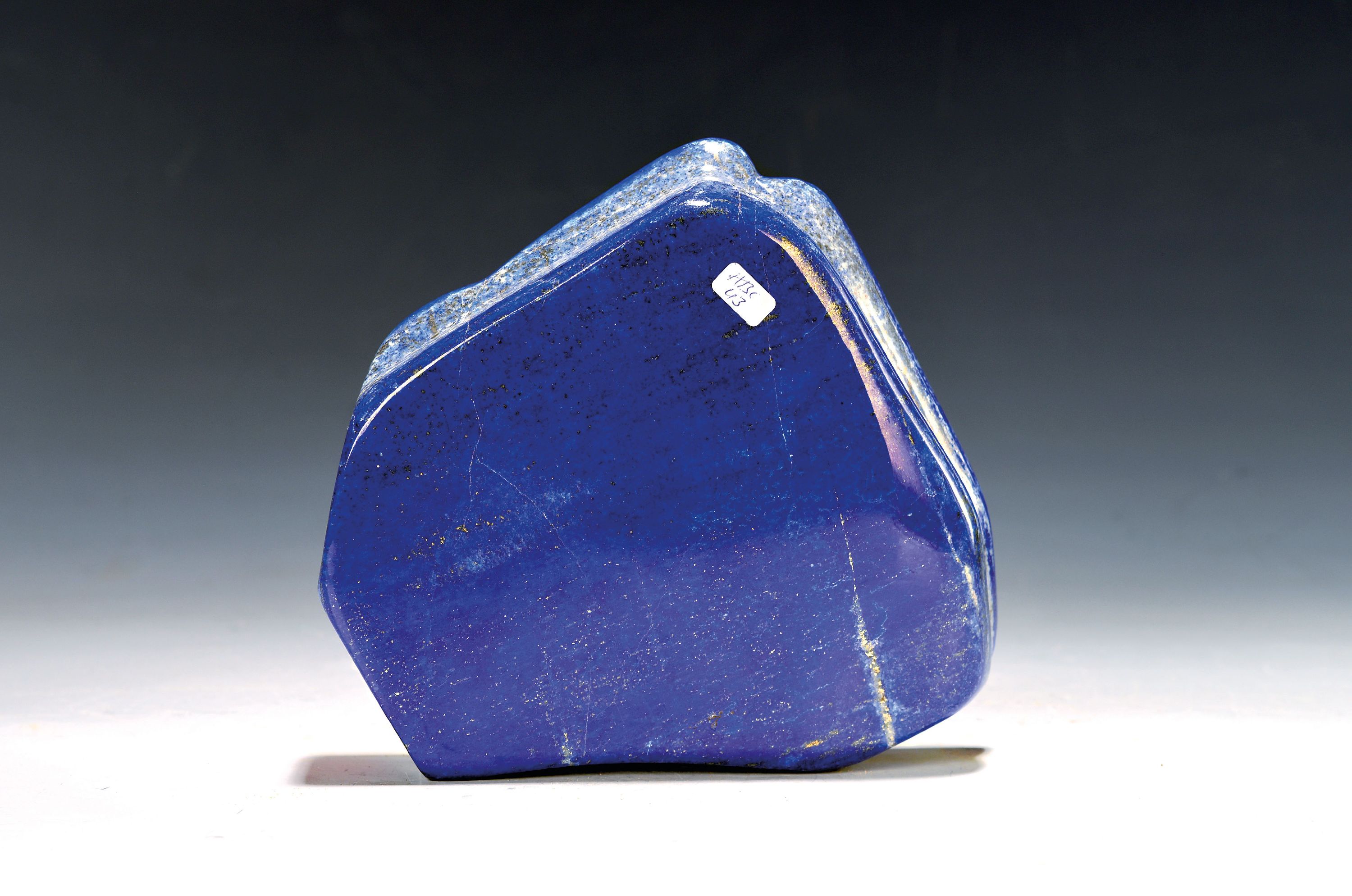 Image 27047930 - Lapis lazuli in free shape, Afghanistan, irregular shape with projections and ...