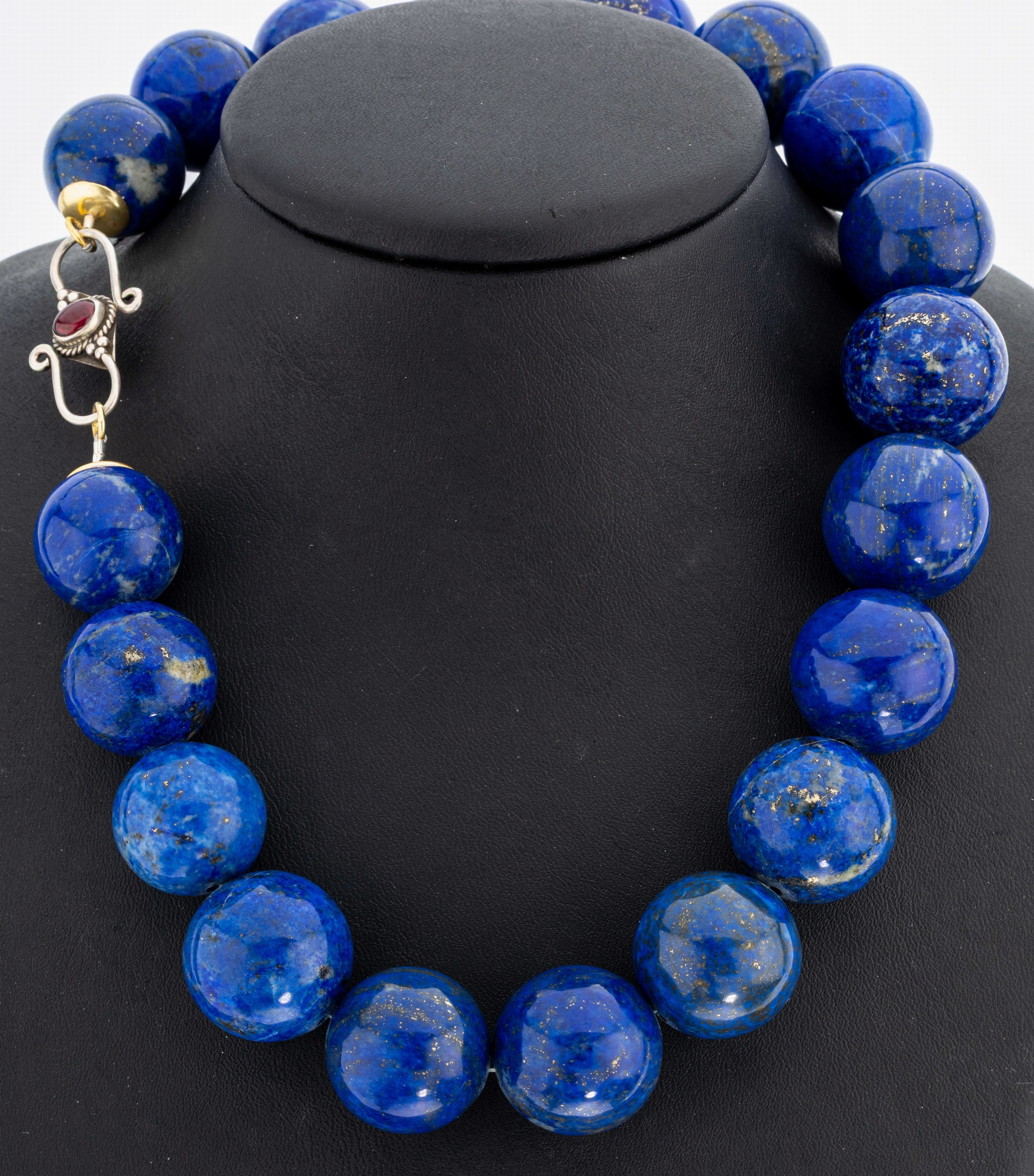Image 27047940 - Lapislazuli-Collier, im Verlauf Lapislazuli-Kugeln mit Pyriteinschlüssen, D. ca. 19.7 ...