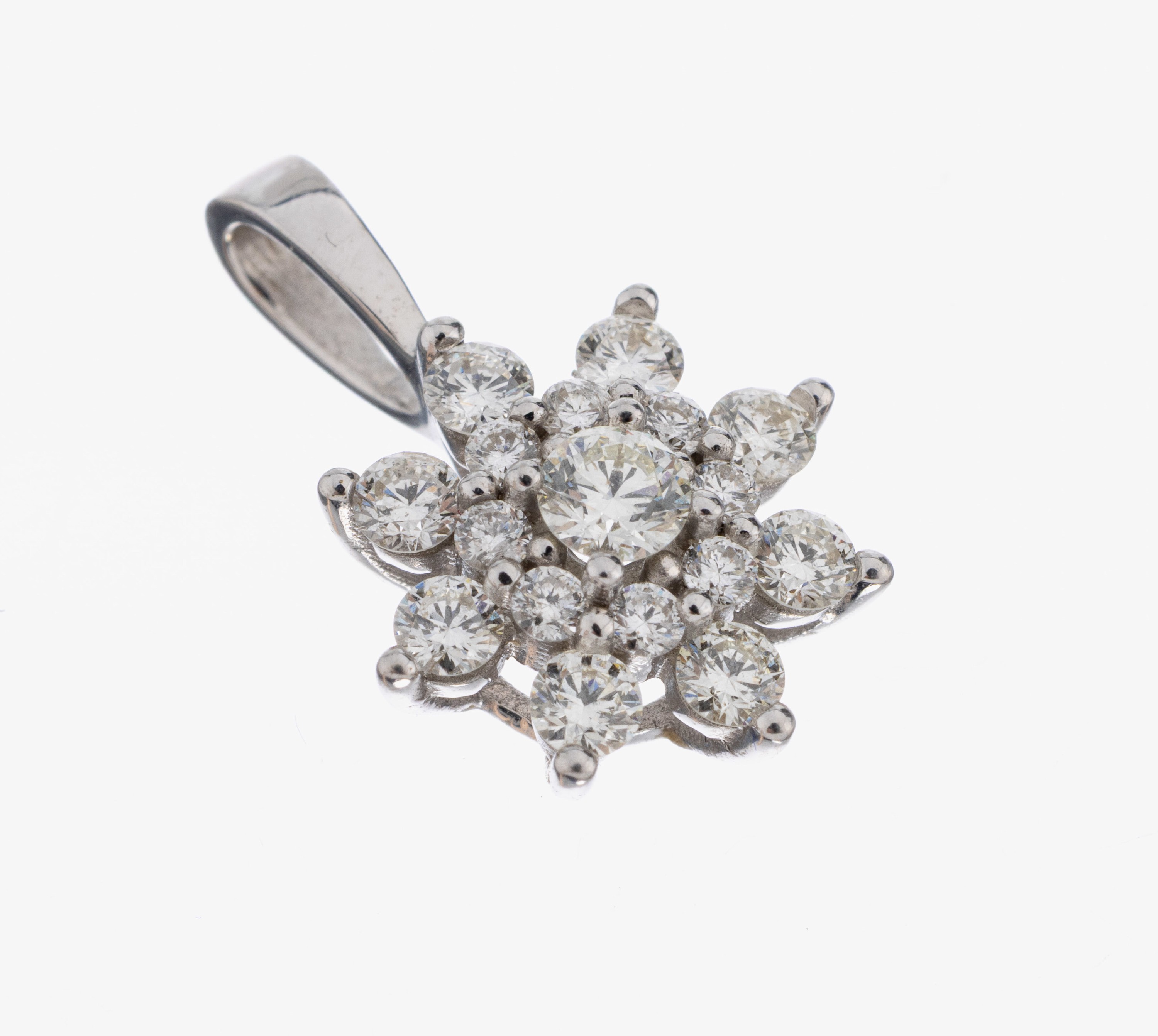 14 kt Gold Brillant-Anhänger, WG 585/000, sternf., 17 Brillanten in mehreren Ebenen zus.ca. 0.50 ct Weiß-l.get.Weiß/si, ca. 1.3 g