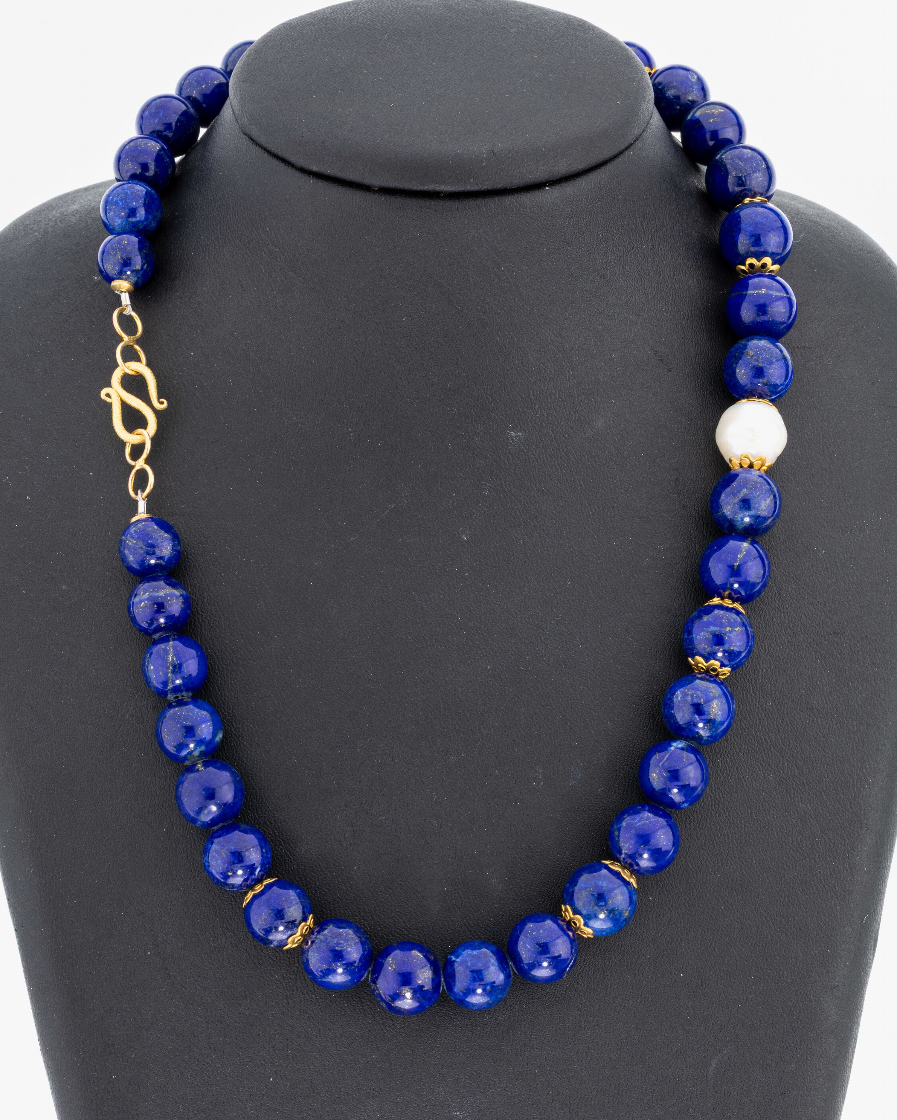 Image 27047950 - Lapislazuli-Perl-Collier, im Verlauf Lapislazuli-Kugeln, D. ca. 10.6-12.8 mm, 1 l. ...