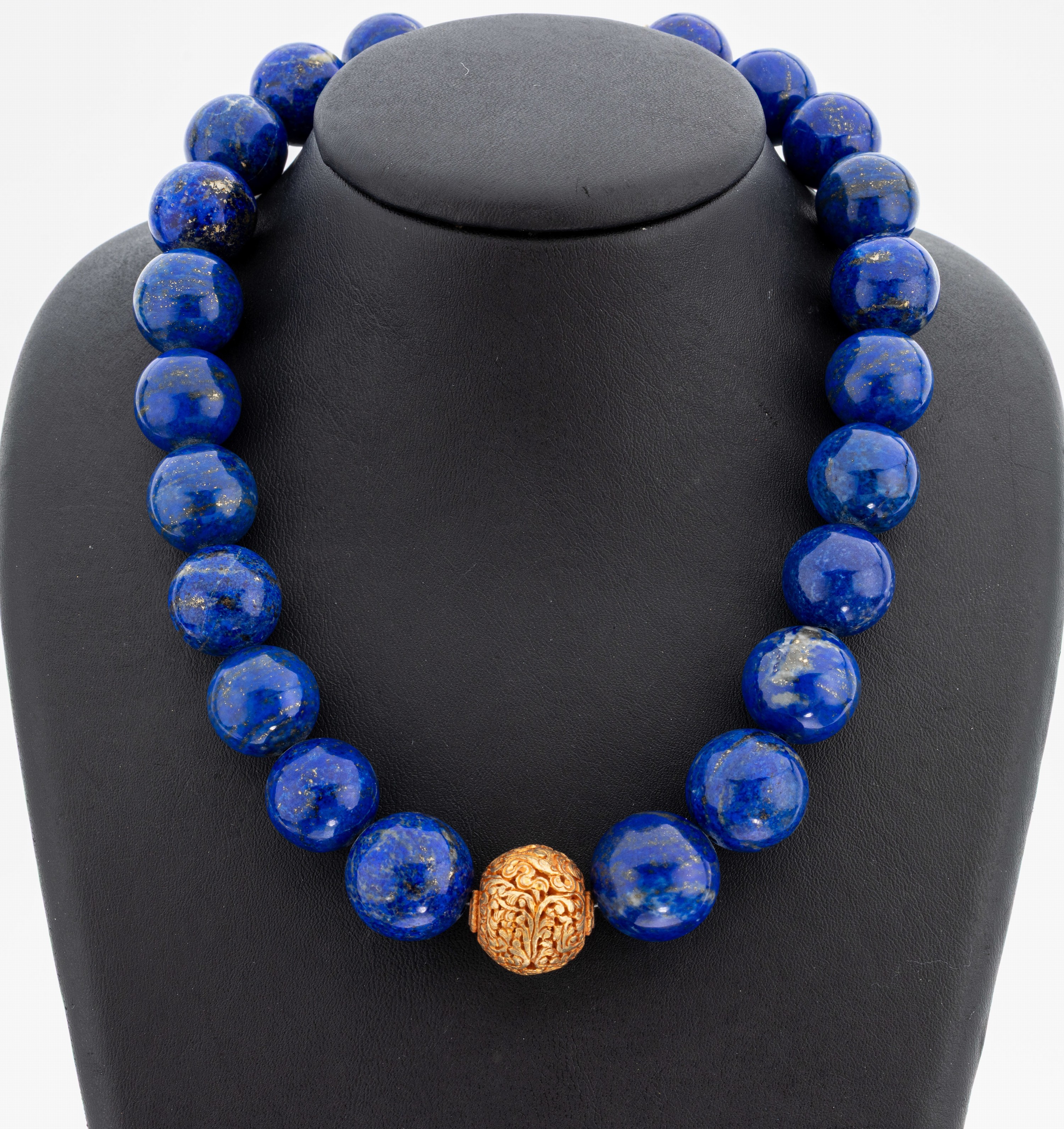 Image 27047993 - Lapislazuli-Collier, Lapislazuli-Kugeln im Verlauf, D. ca. 16-20 mm, ...