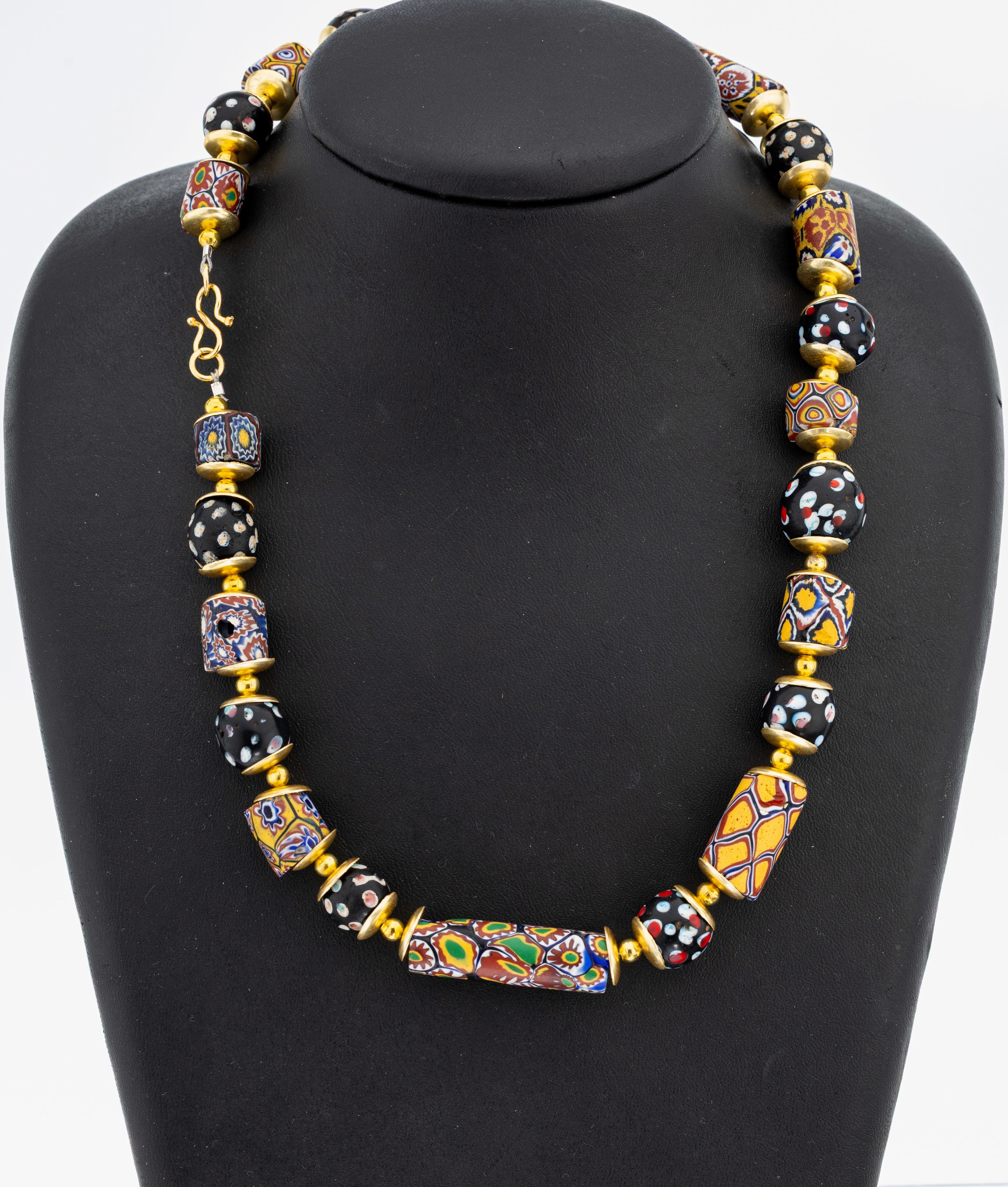 Image 27047999 - Ausgefallenes Muranoglas-Collier, Schließe und Zwischenmonturen Metall vergoldet, ...