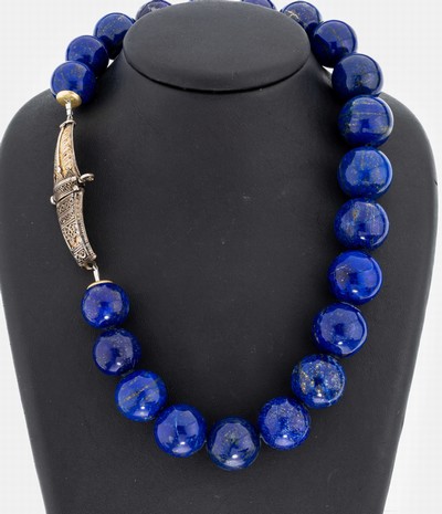 Image Lapislazuli-Collier, facett. Lapislazuli -Kugeln, D. ca. 7.9-8.3 mm, Zwischenglieder ...