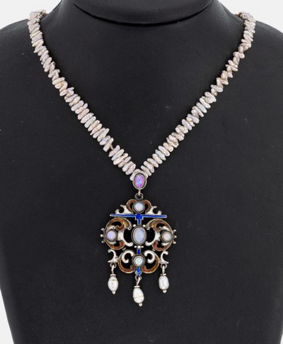 Image Perl-Opal-Collier, Mittelteil um 1920, Silber gepr., aus Voluten und Rocaillen, ...