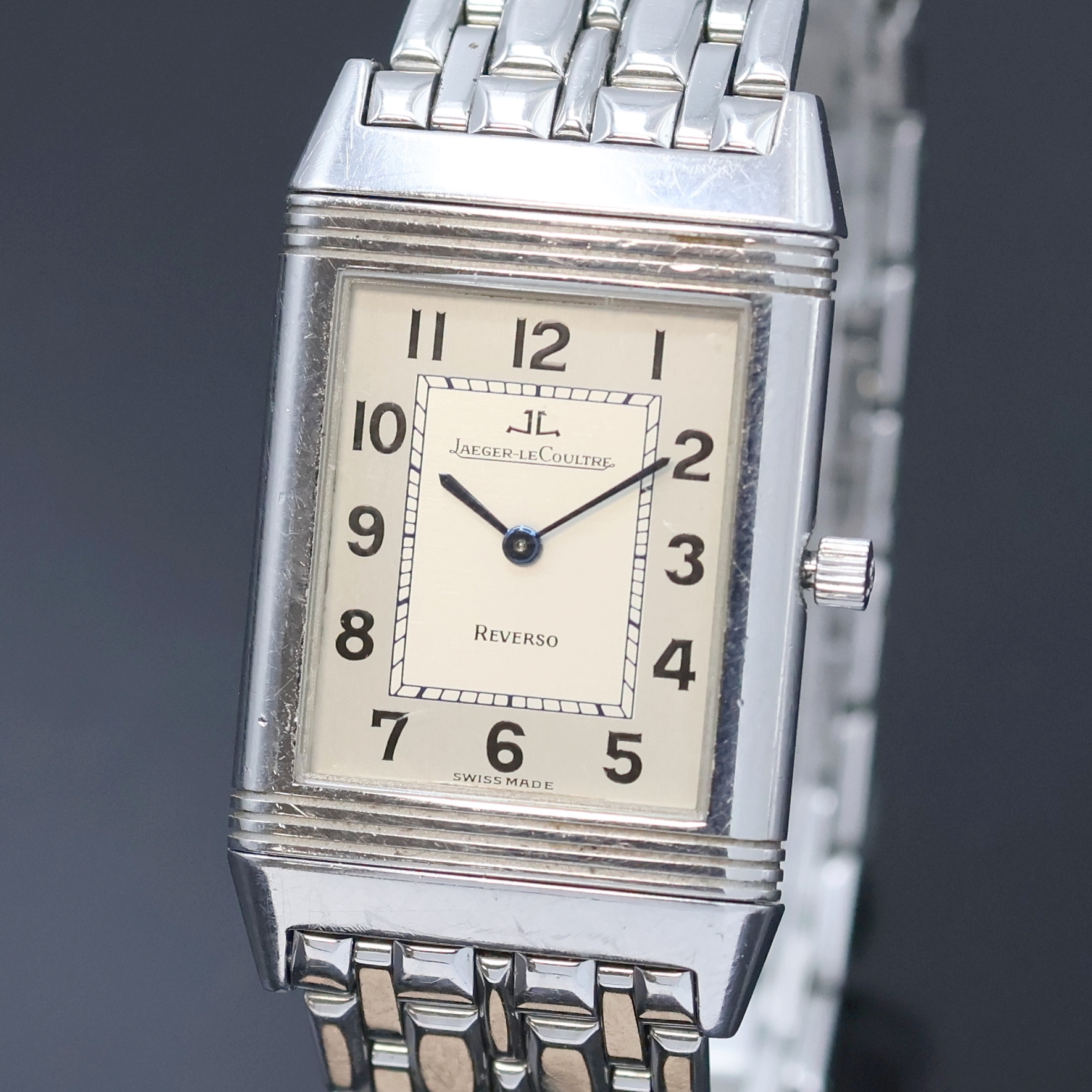Detail a: Jaeger-LeCoultre Reverso Herrenarmbanduhr in Edelstahl Referenz 250.8.86, Schweiz um 1992, Handaufzug, um 180 Grad drehbares Wendegehäuse inkl. ...