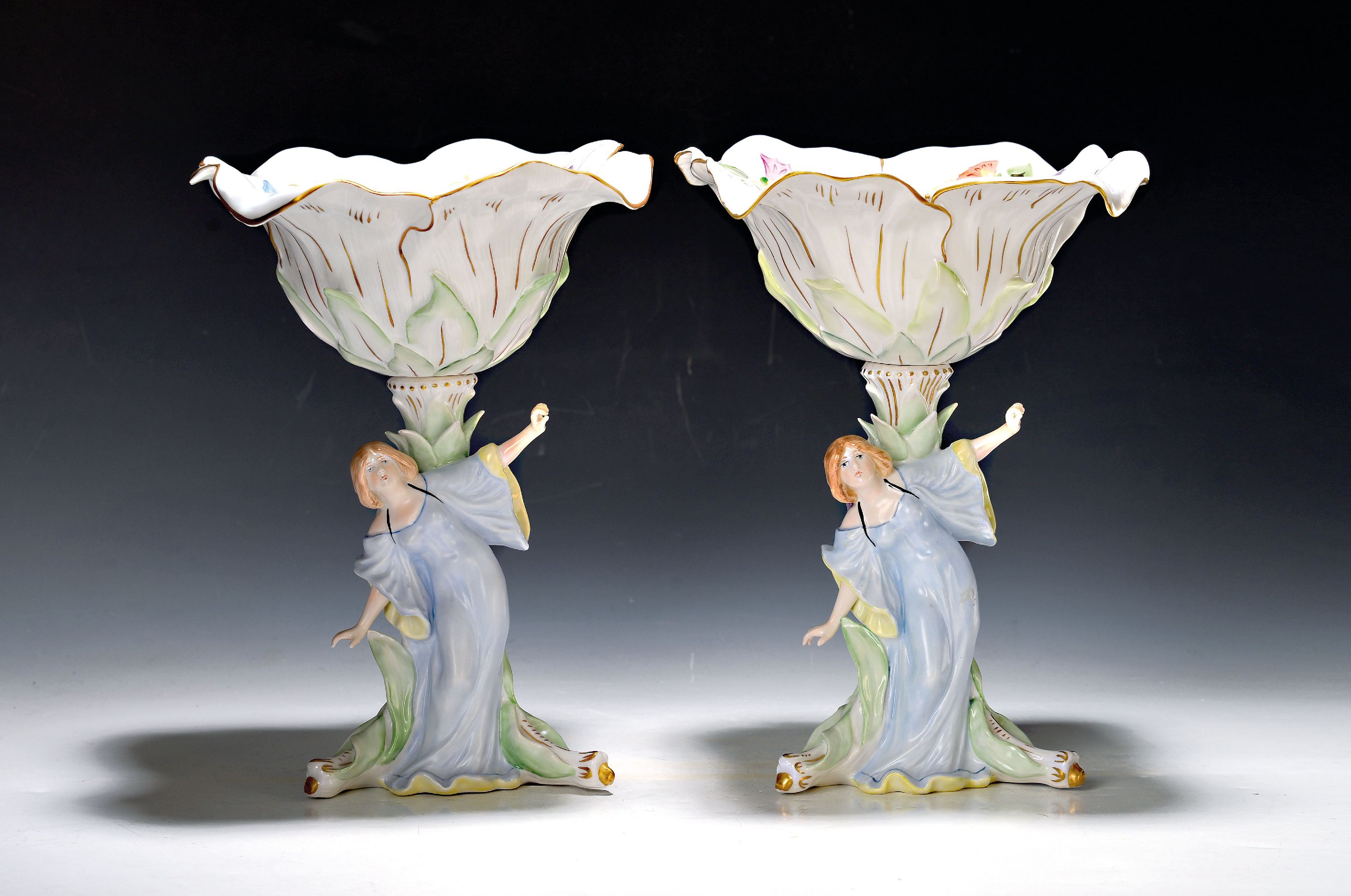 Image 27048086 - Paar Figurenschalen, von Schierholz, Plaue, Entw. H. Bitermann, 20.Jh., Porzellan, ...