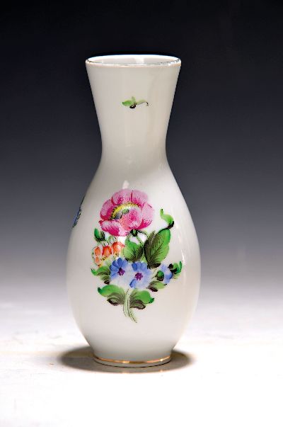 27048046b - Konvolut Service- bzw. Zierobjekte, Herend, Ungarn, 20.Jh., 7x Apponyi grün: Teetasse, ...