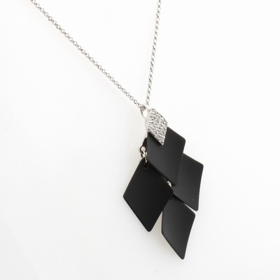 27048090a - Anhänger mit Hämatiten und Brillanten, WG 750/000, Brill. zus. ca. 0.12 ct feines ...