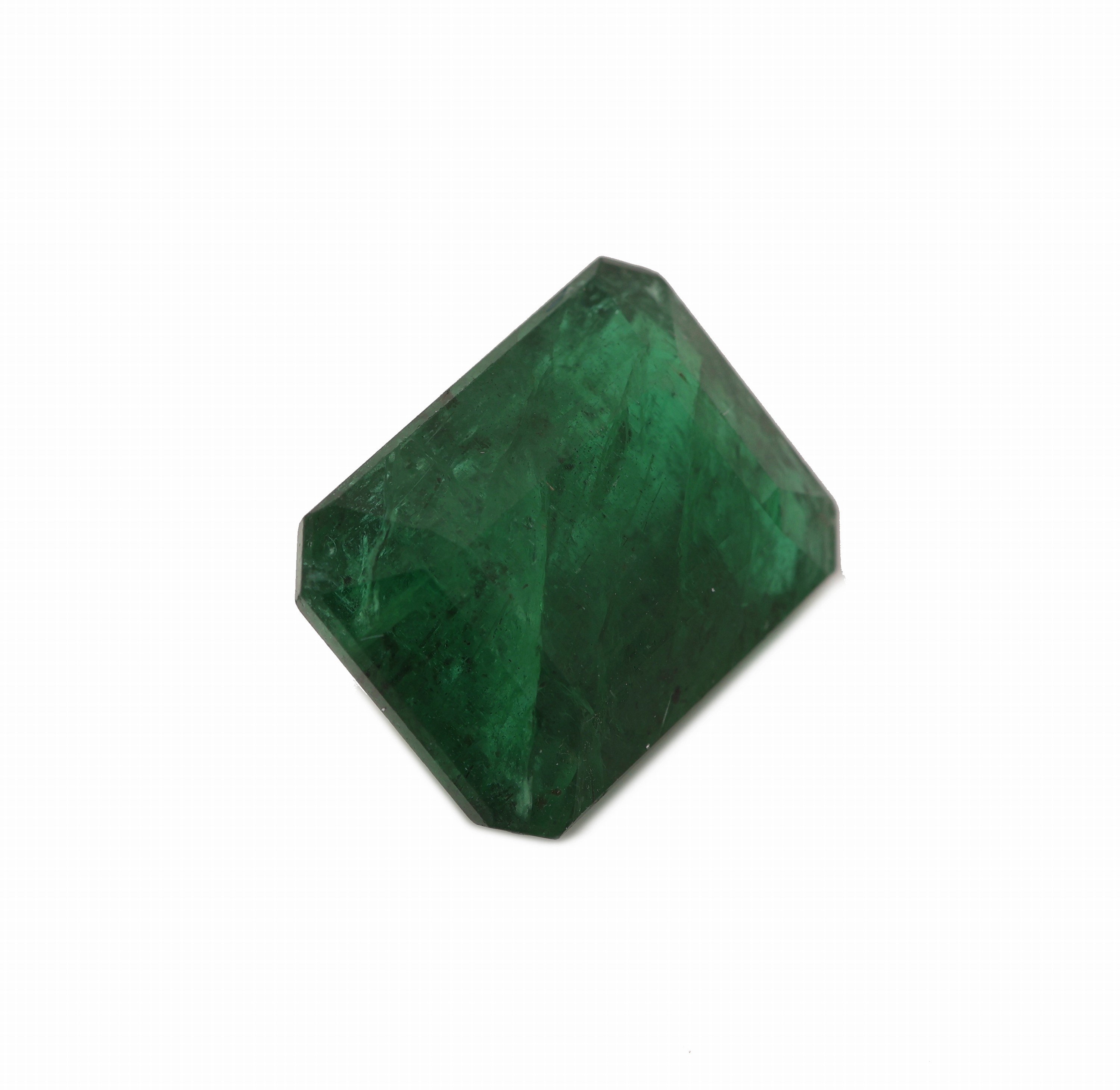 Detail a: Loser Smaragd, 9.16 ct, 14.22 x 10.86 x 7.77 mm, oktagonaler Treppenschliff, Herkunft Sambia