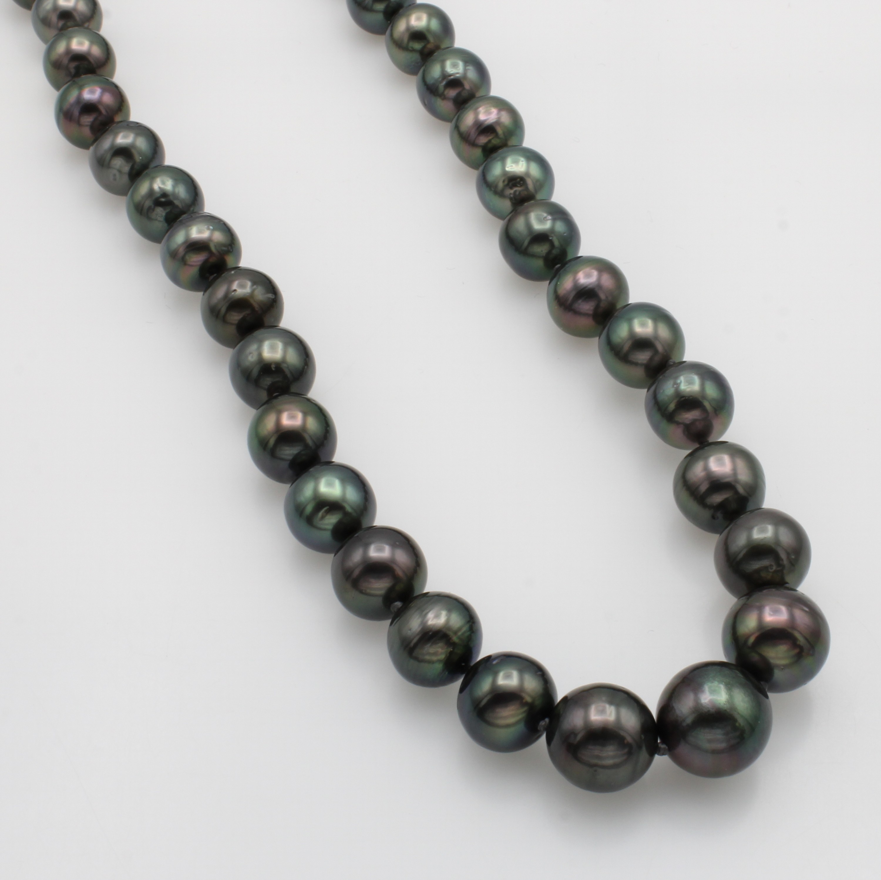 Image 27048156 - Tahitizuchtperlenkette, Wechselschließe Edelstahl, fast schwarze Perlen im Verlauf v. ...