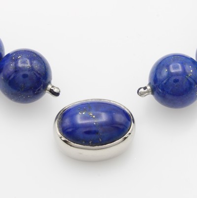 27048430a - Lapislazulikette mit Wechselschließe, Schließe 925er Silber m. Lapislazulicabochon, ...
