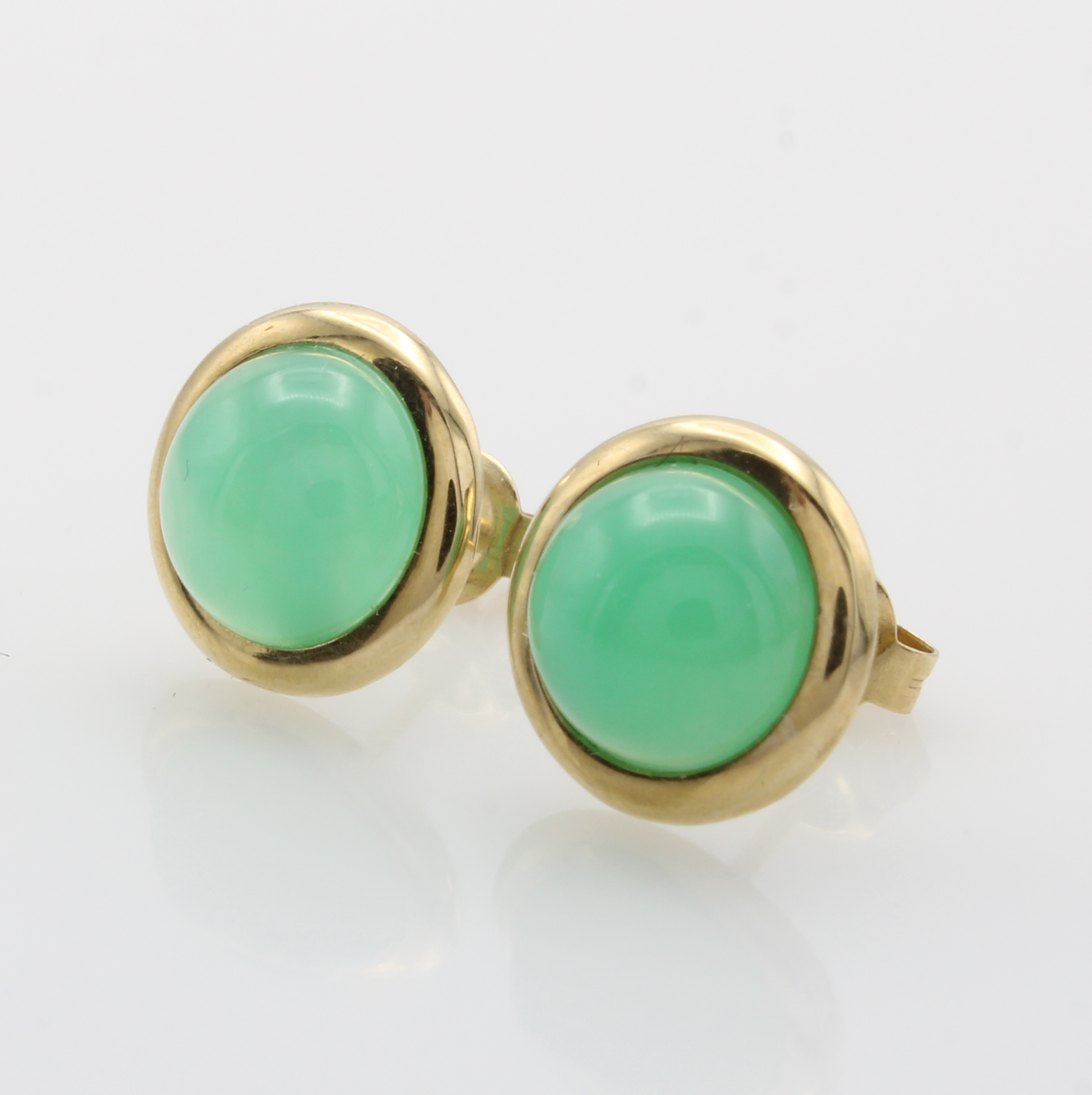 Image 27048550 - Paar Ohrstecker mit Chrysoprasen, GG 585/000, D. ca. 8 mm Schätzpreis: 780, - EUR