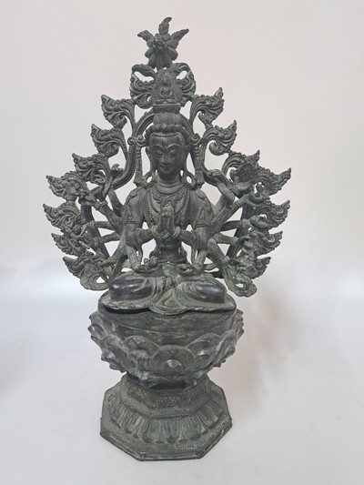 27048584a - Avalokiteshvara figure, China, 20th century, bodhisattva of universal compassion, 18 ...