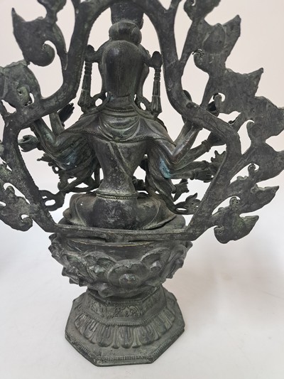 27048584g - Avalokiteshvara figure, China, 20th century, bodhisattva of universal compassion, 18 ...