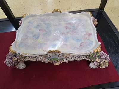 27049073m - Große Porzellanpendule mit Sockel Müller & Co., Volkstedt, Mitte 20. Jh., fünf ...