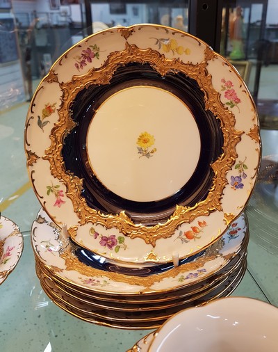 27049081g - Kaffeeservice für 6 Personen, Meissen, 2.H.20.Jh., 2. Wahl, B-Form, kobaltblau, ...