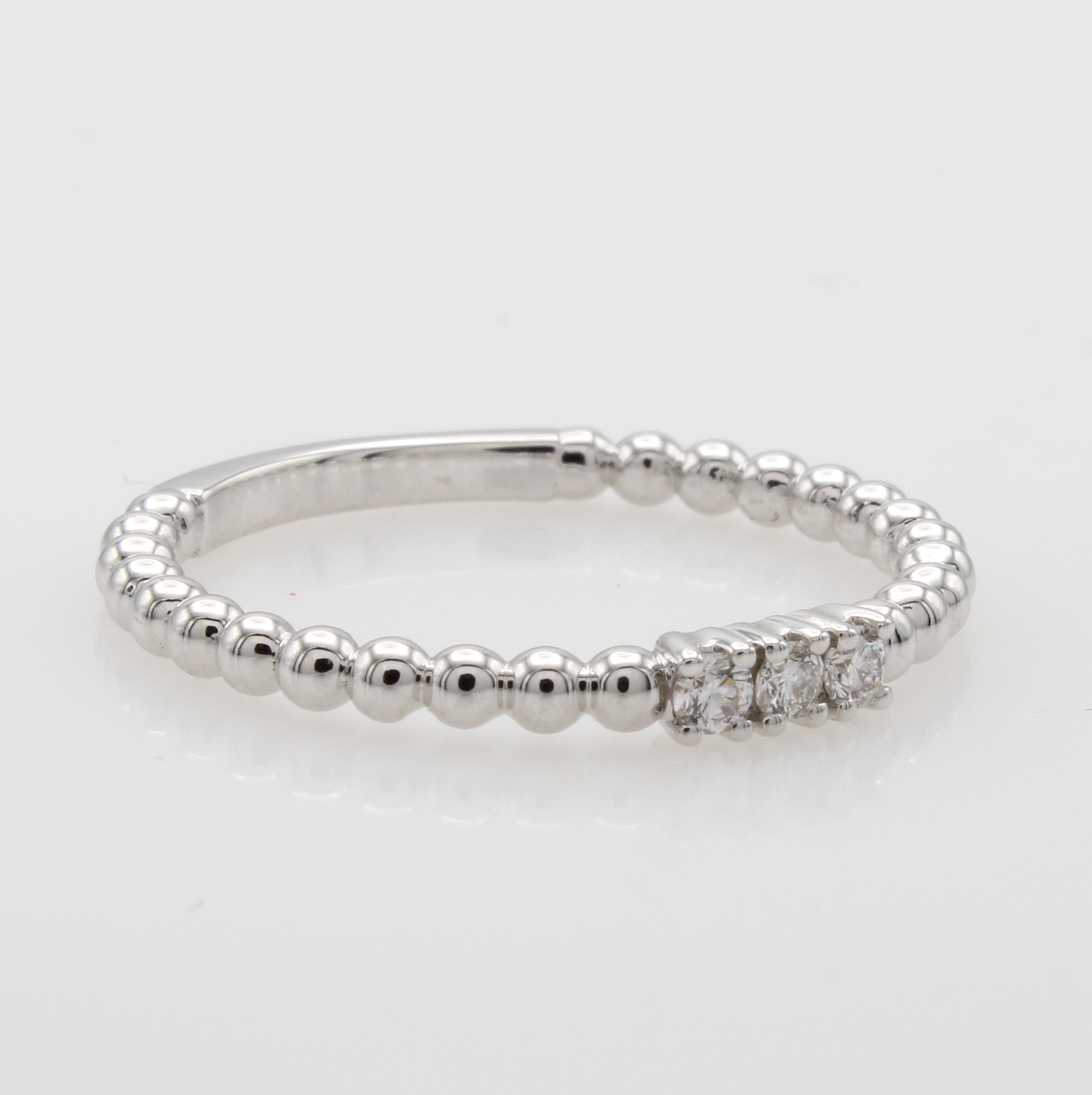 Image 27049112 - Kugelring mit Brillanten, WG 585/000, 3 Brill. zus. ca. 0.10 ct Weiß/si, RW ca. 56 ...