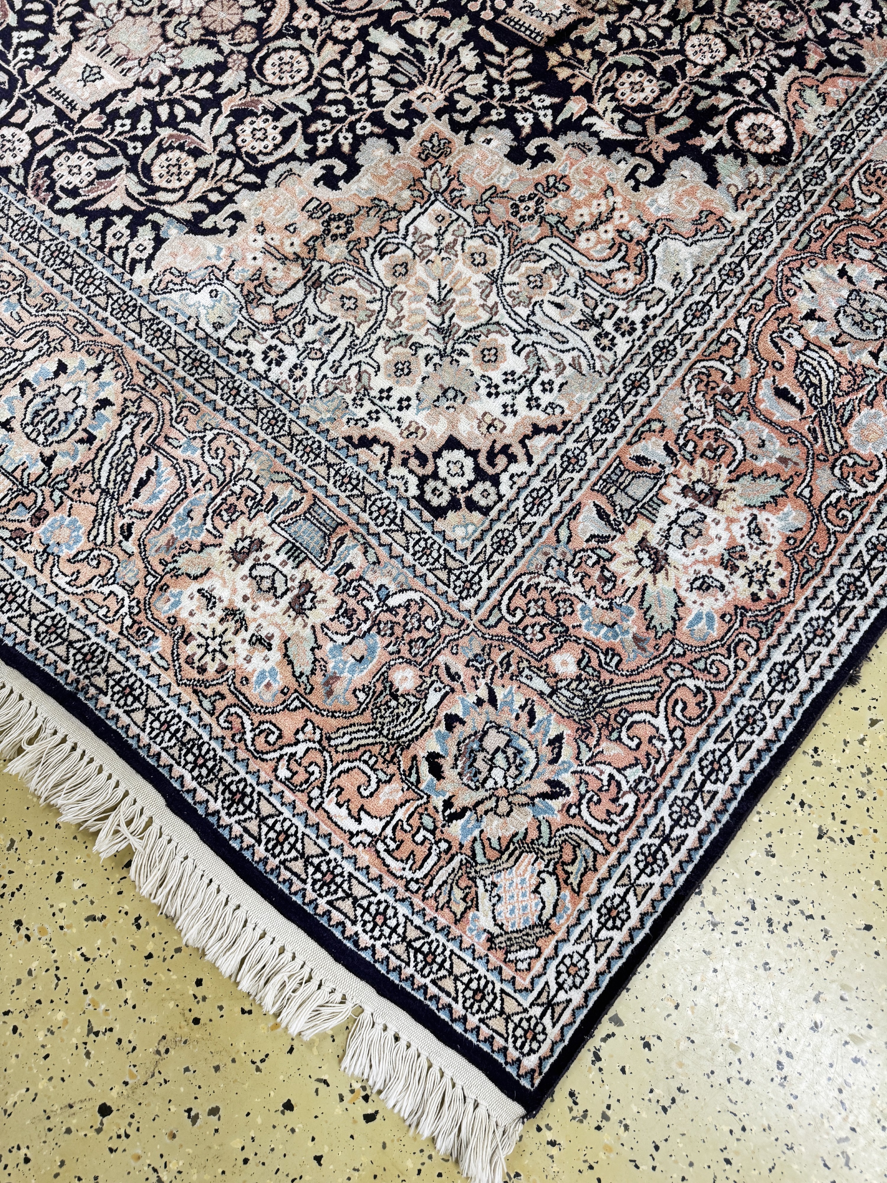Detail a: Kaschmir, Indien, Ende 20.Jhd, merzerisierte Baumwolle, ca. 350 x 250 cm, EHZ: 2
