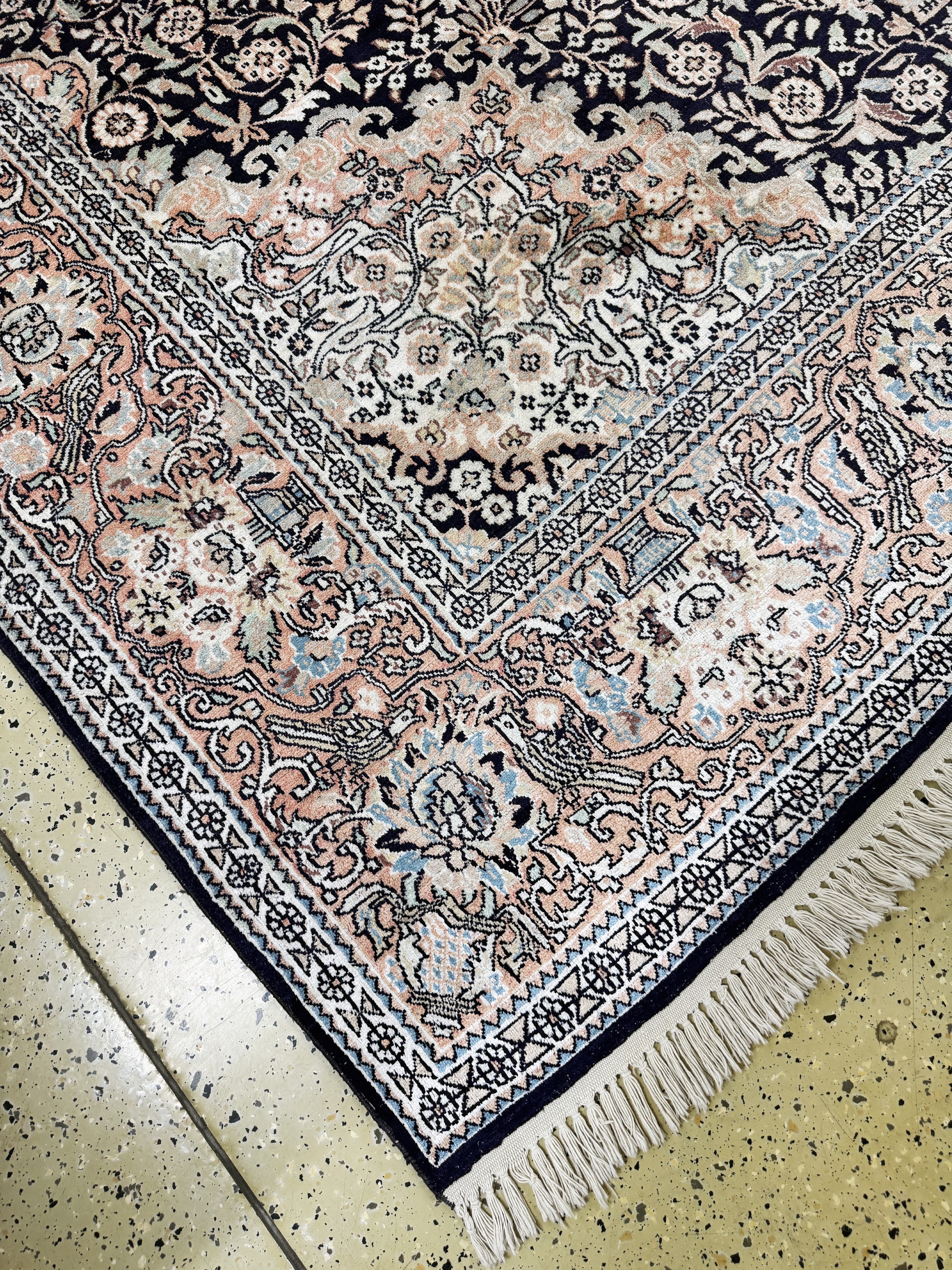 Detail b: Kaschmir, Indien, Ende 20.Jhd, merzerisierte Baumwolle, ca. 350 x 250 cm, EHZ: 2