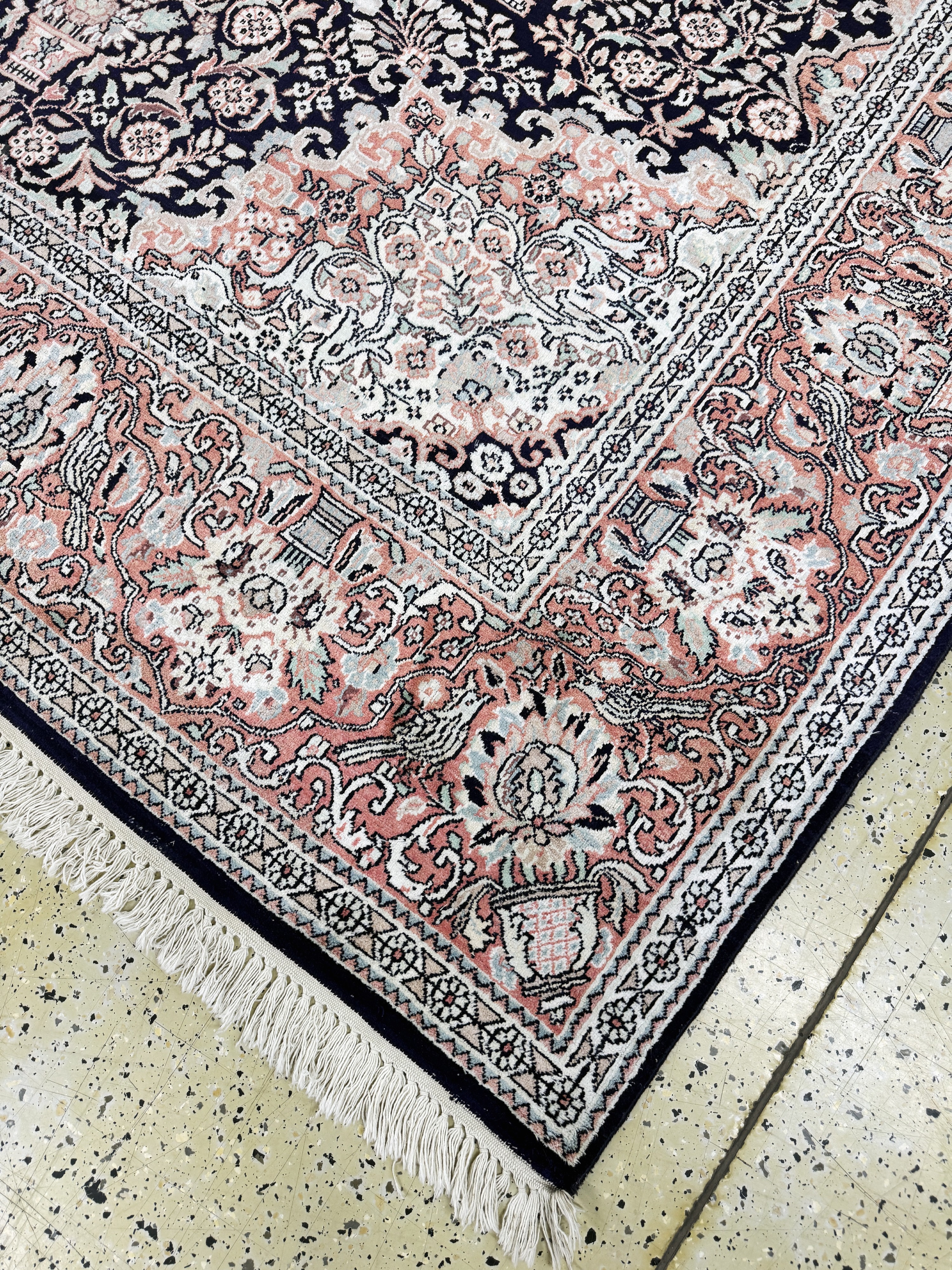 Detail d: Kaschmir, Indien, Ende 20.Jhd, merzerisierte Baumwolle, ca. 350 x 250 cm, EHZ: 2