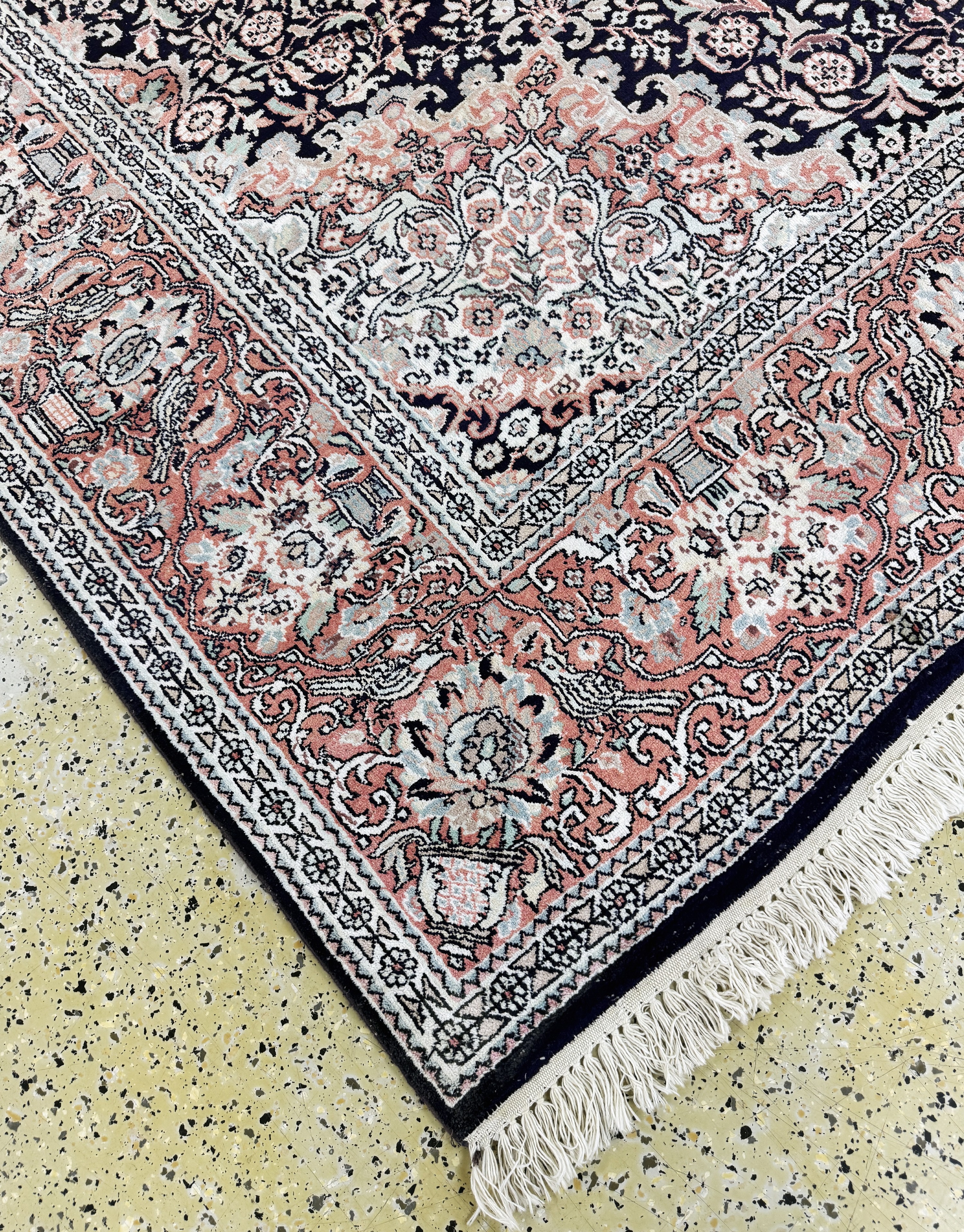 Detail f: Kaschmir, Indien, Ende 20.Jhd, merzerisierte Baumwolle, ca. 350 x 250 cm, EHZ: 2