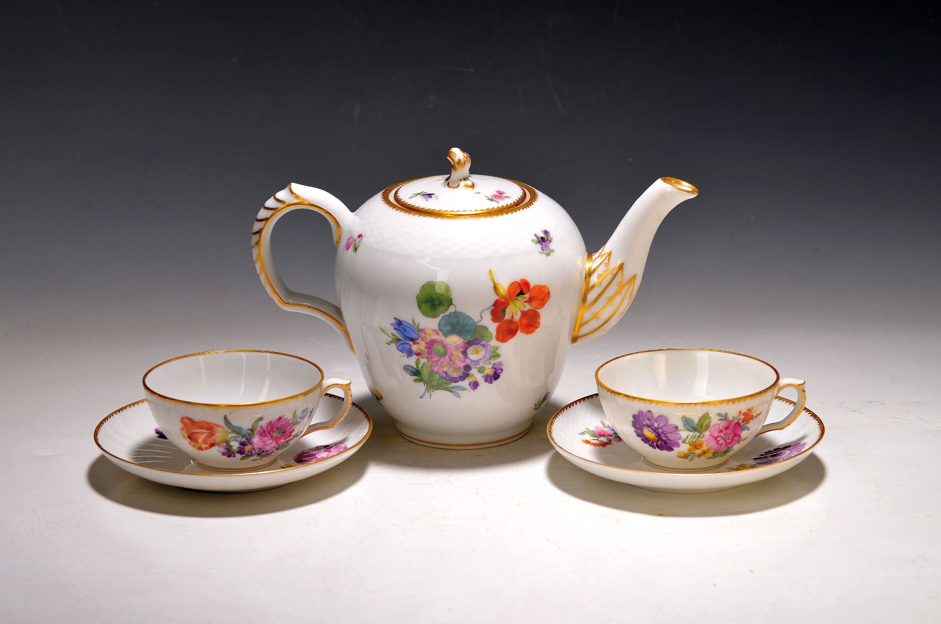 Image 27049143 - Teeservice Royal Copenhagen, Teekanne mit 8 Tassen mit UT, polychrome ...