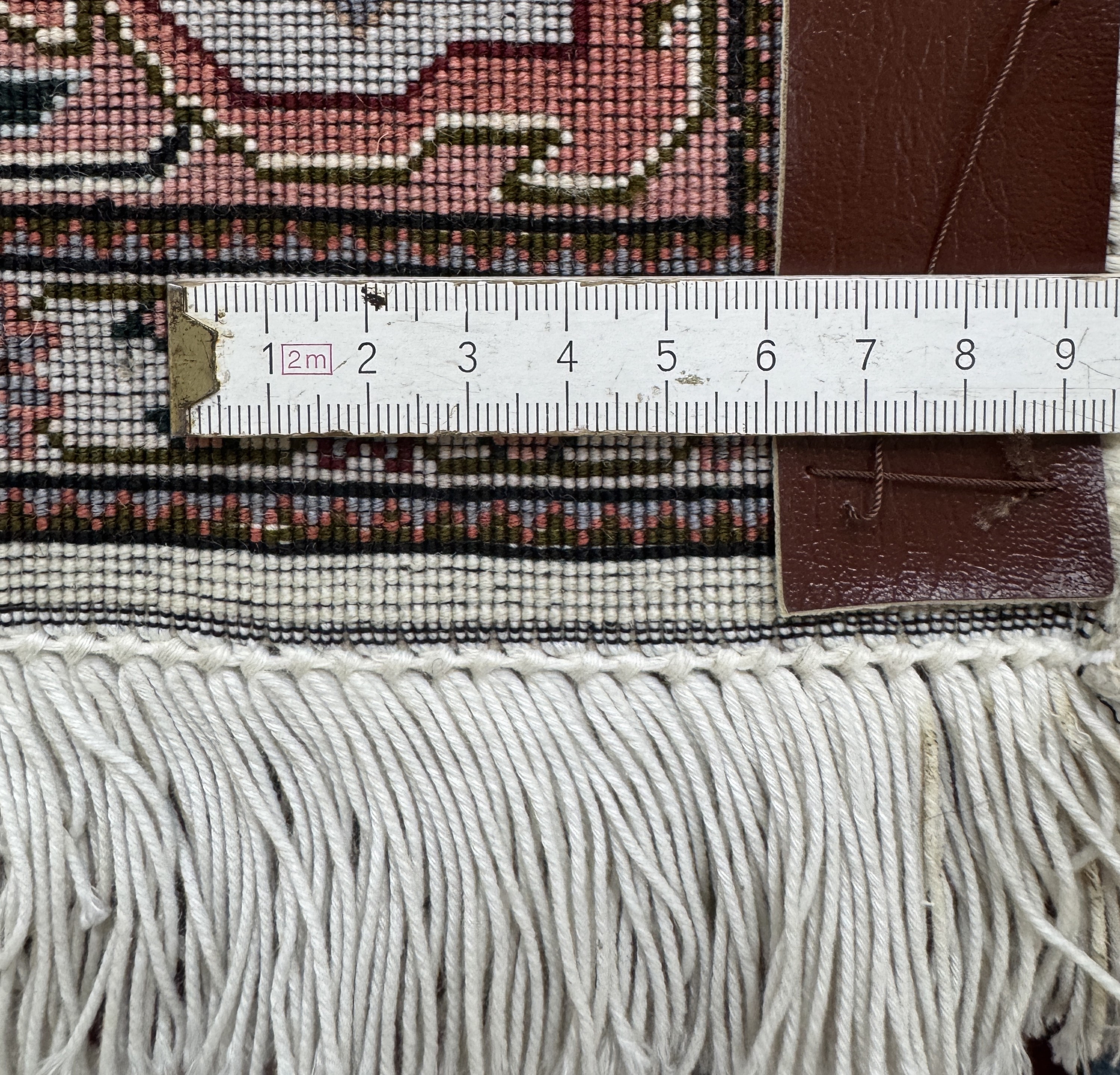 Detail e: Täbriz fein(50 Raj), Persien, Ende 20.Jhd, Korkwolle mit Seide, ca. 160 x 105 cm, ca. 500.000 Kn/qm, EHZ: 2