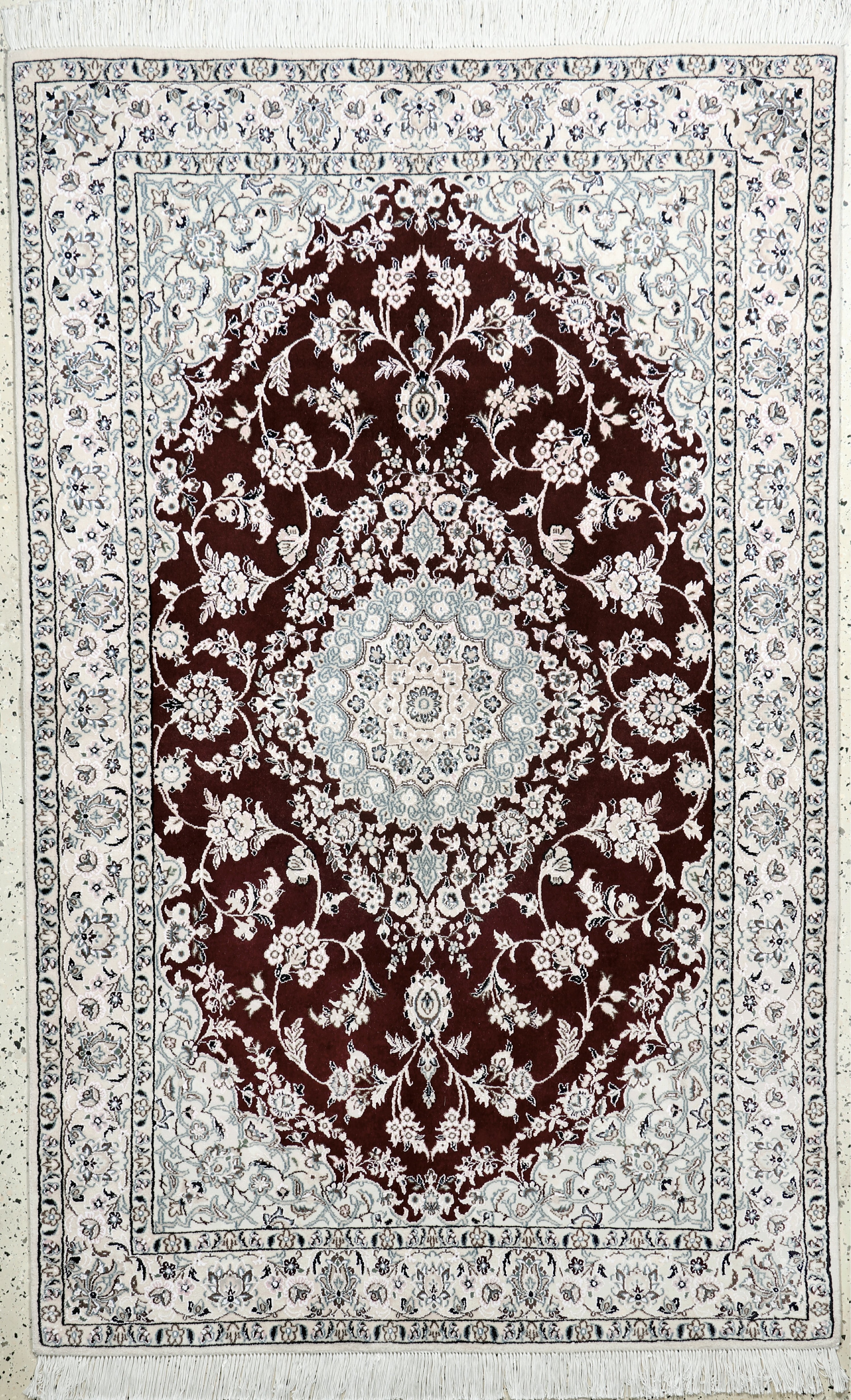 Image 27049148 - Nain fein, Persien, Ende 20.Jhd, Korkwolle, ca. 212 x 132 cm, EHZ: 1-2 Schätzpreis: ...