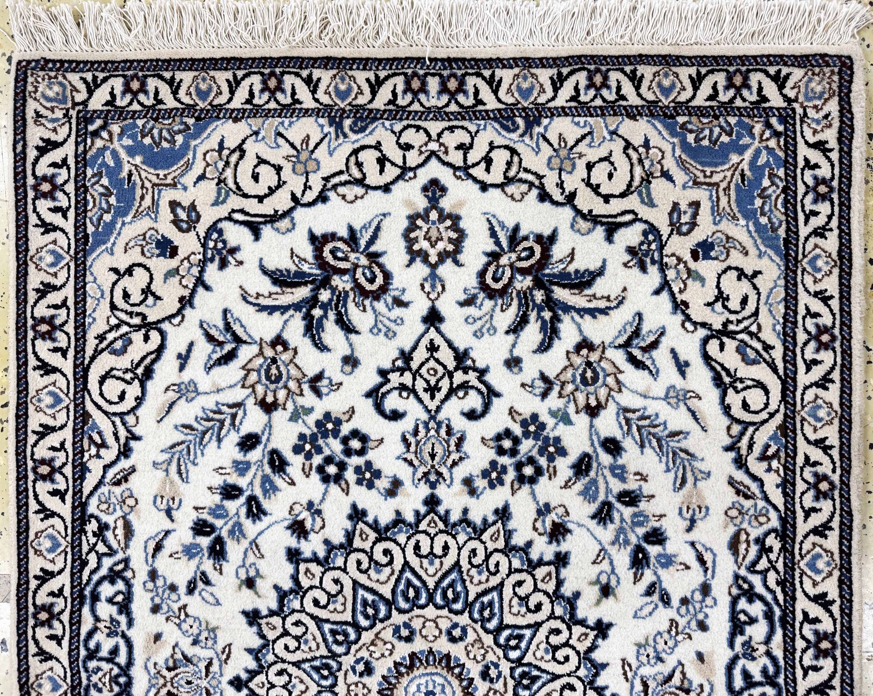 Detail a: 2 Lots Nain fein, Persien, Ende 20.Jhd, Korkwolle mit Seide, ca. 135 x 90 cm, EHZ: 2