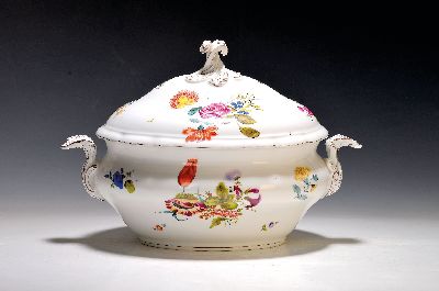 Image Große Deckelterrine, Tata, Ungarn, Eugen Farkashazi-Fischer, um 1890, Porzellan, ...