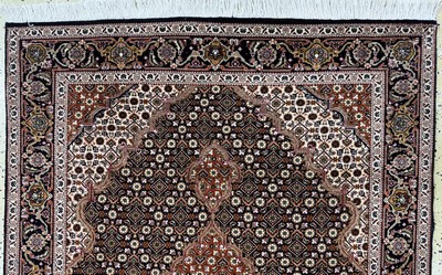 27049142a - Täbriz fein(50 Raj), Persien, Ende 20.Jhd, Korkwolle mit Seide, ca. 155 x 100 cm, ca. ...