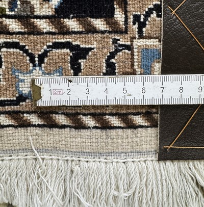 27049151c - Nain fein, Persien, Ende 20.Jhd, Korkwolle mit Seide, ca. 184 x 55 cm, EHZ: 2 ...