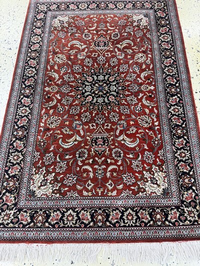 27049153d - Ghom Seide, Persien, Ende 20.Jhd, reine Naturseide, ca. 115 x 76 cm, ca. 1,0 Mio. ...