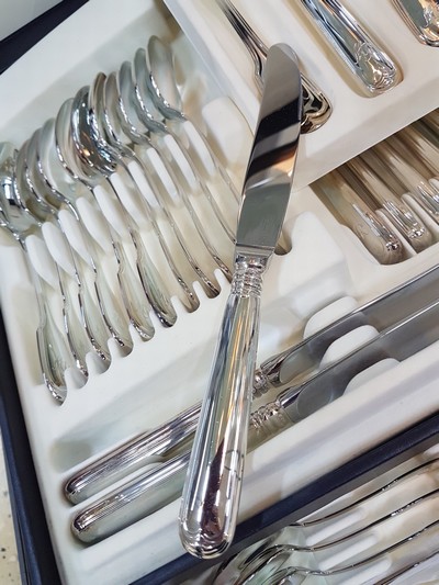 27049177e - Besteck für 12 Personen, Wilkens Bremen, Modell Augsburger Faden, 925er Sterling Silber, ...