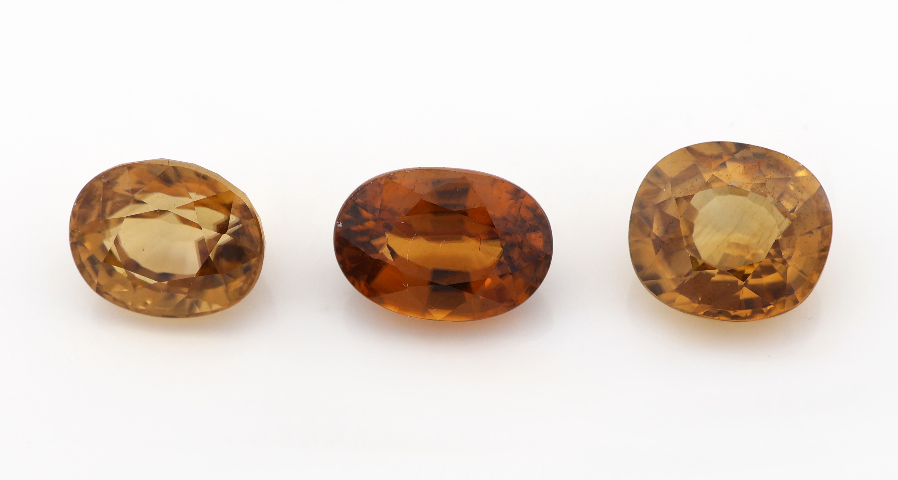 Image 27049277 - Lot 3 lose ovalfacett. Zirkone, zus. ca. 13.50ct, versch. Größen und Farbnuancen ...