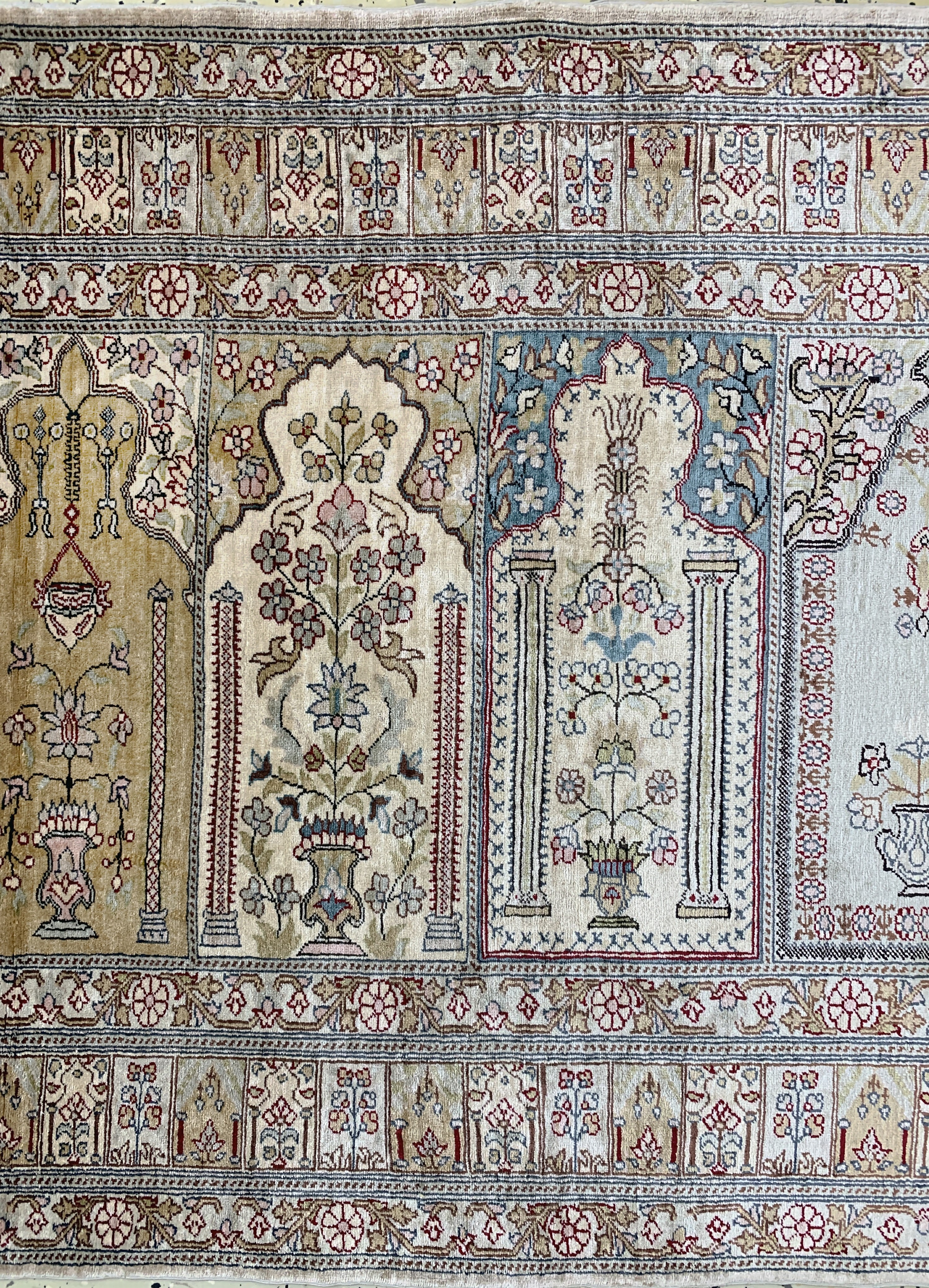 Detail c: Seiden Kayseri"Saf", Türkei, Mitte 20.Jhd, reine Naturseide, ca. 88 x 124 cm, EHZ: 2