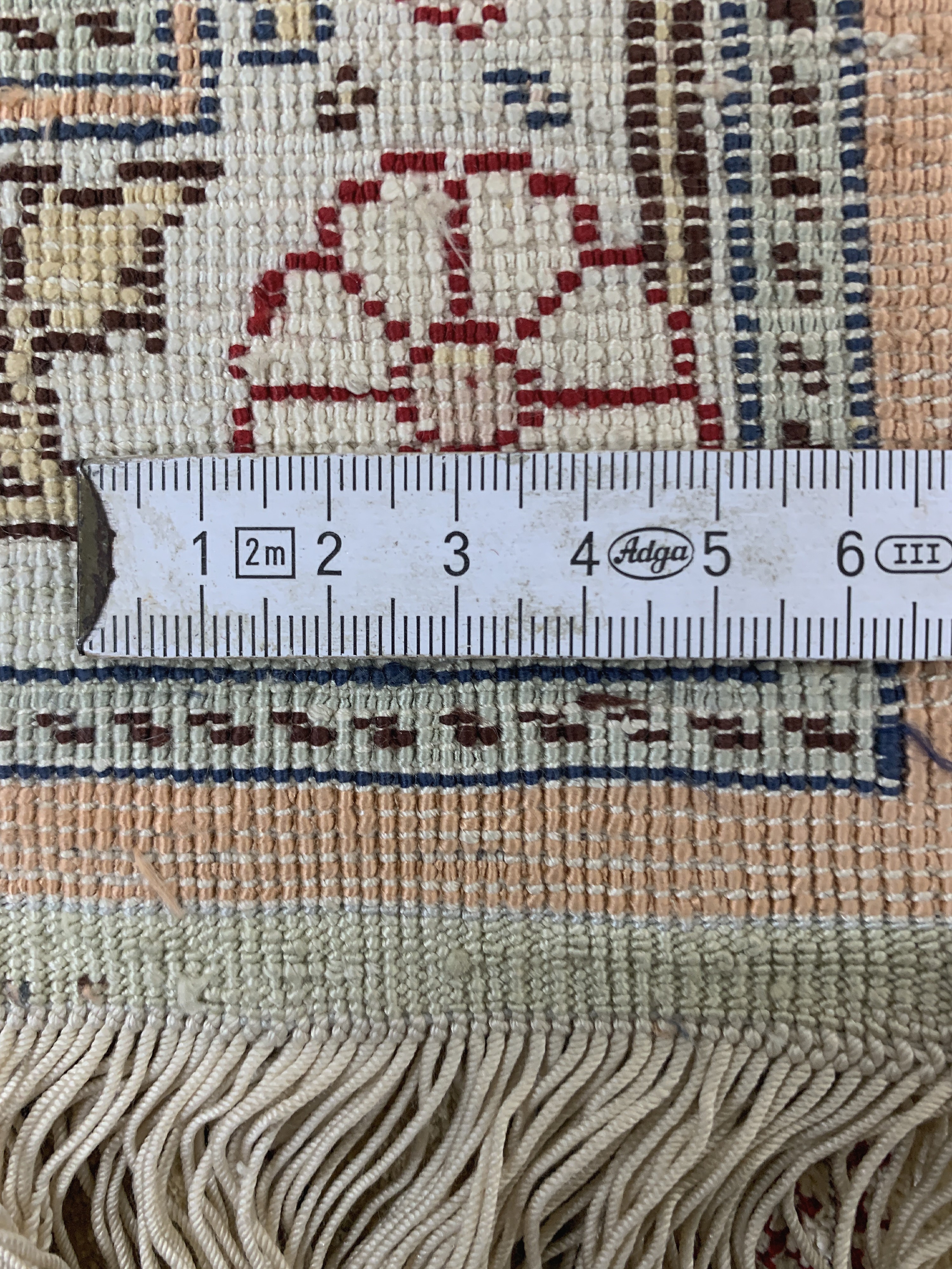 Detail e: Seiden Kayseri"Saf", Türkei, Mitte 20.Jhd, reine Naturseide, ca. 88 x 124 cm, EHZ: 2