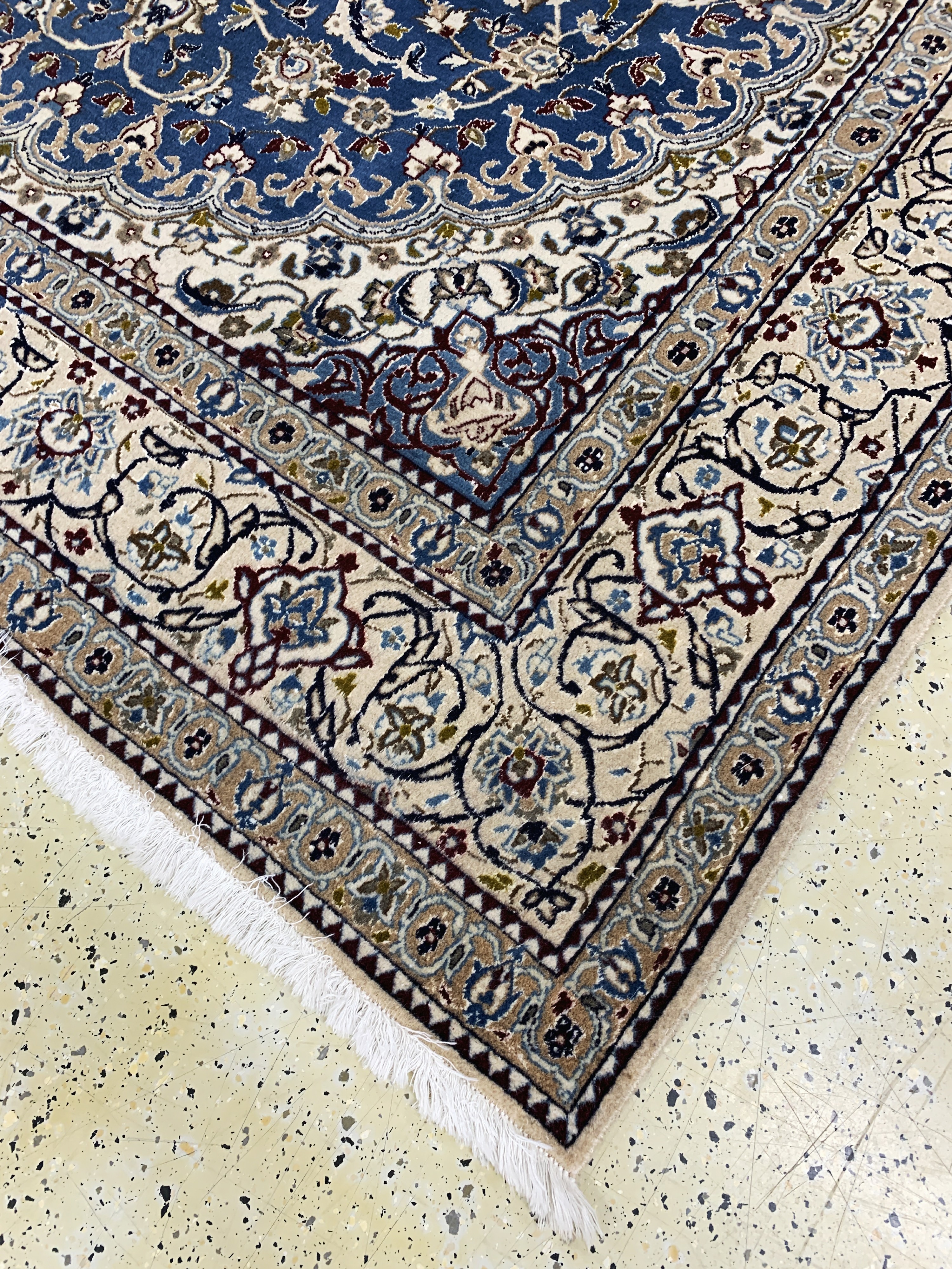 Detail d: Nain fein(9 La), Persien, Ende 20.Jhd, Korkwolle mit Seide, ca. 325 x 215 cm, gereinigt, EHZ: 2